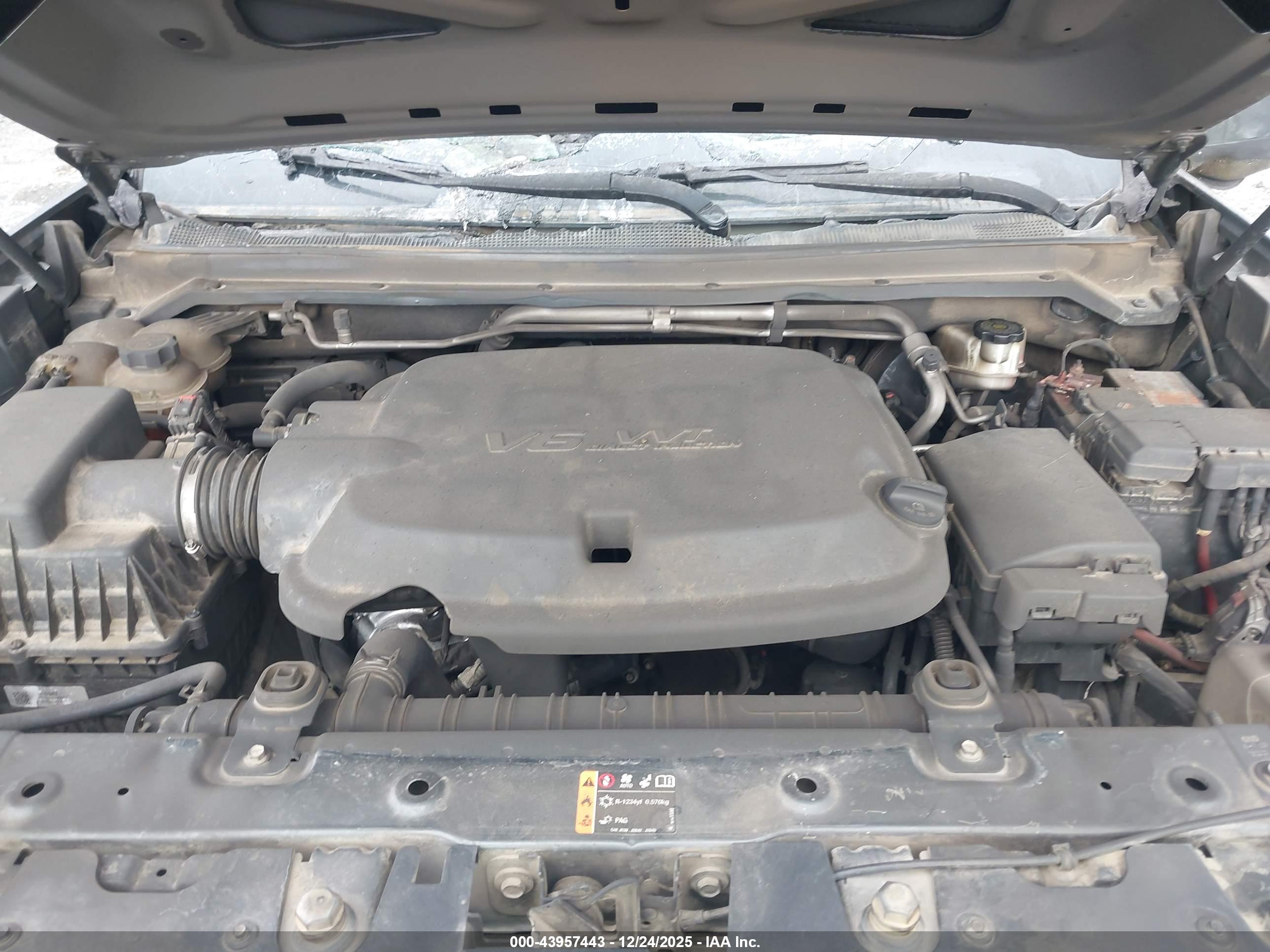 CHEVROLET COLORADO image 10