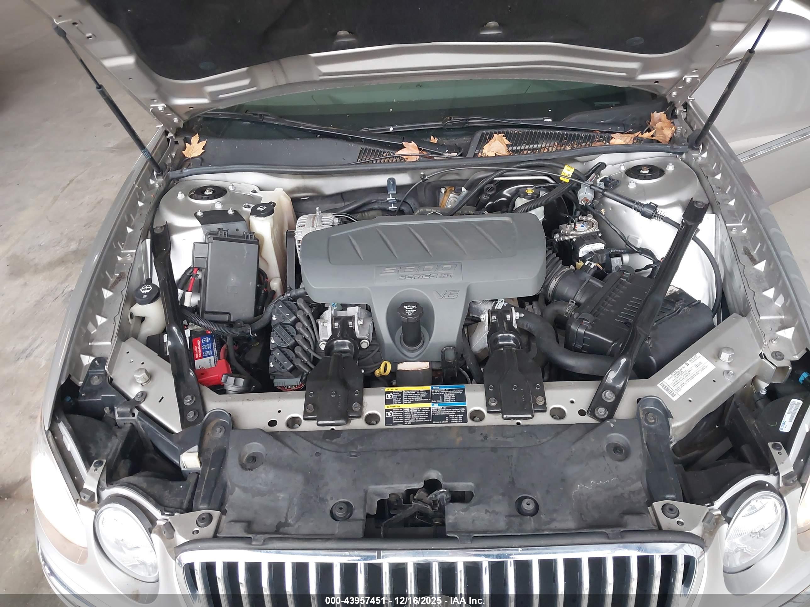 BUICK LACROSSE image 10