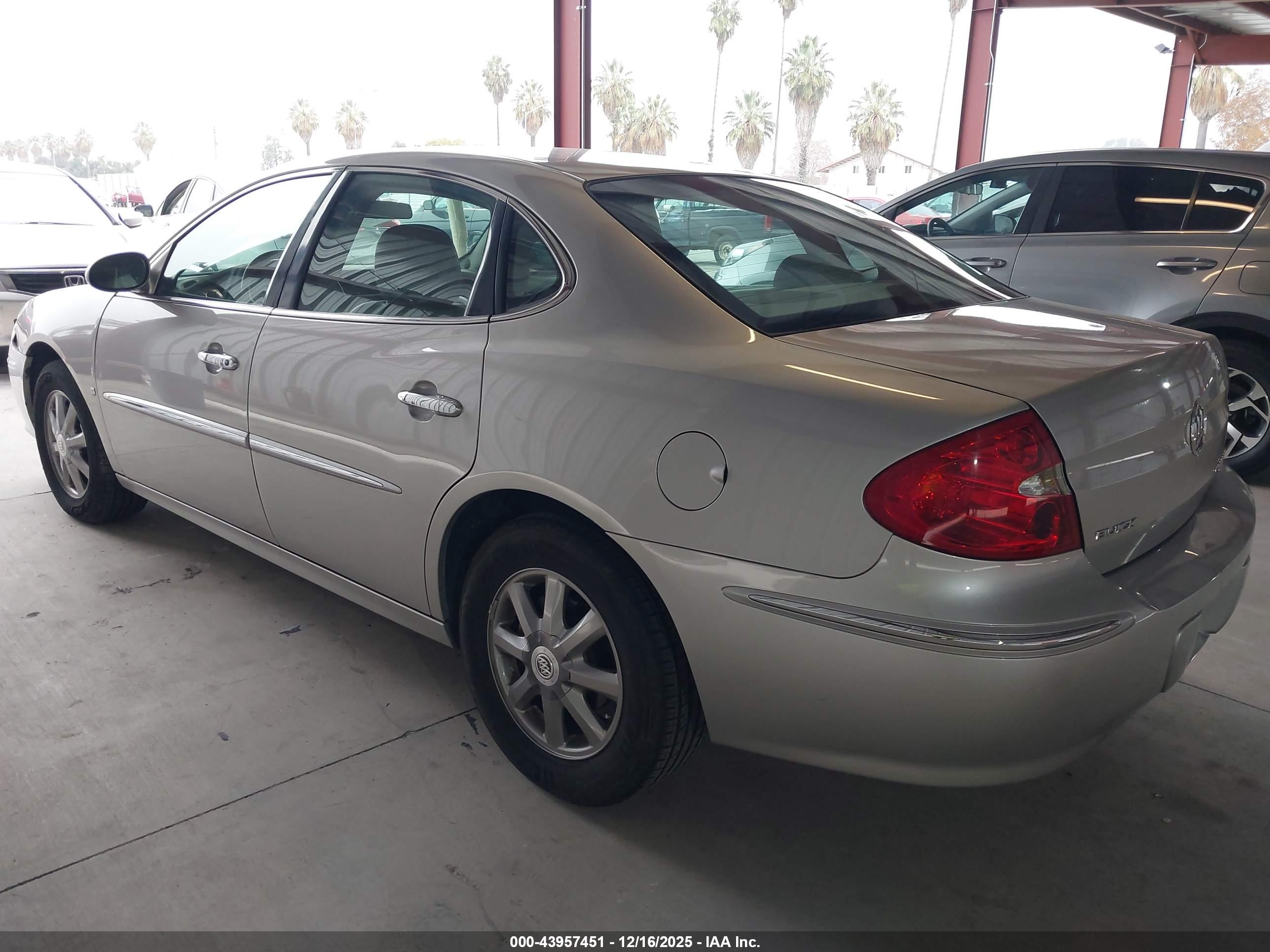 BUICK LACROSSE image 3