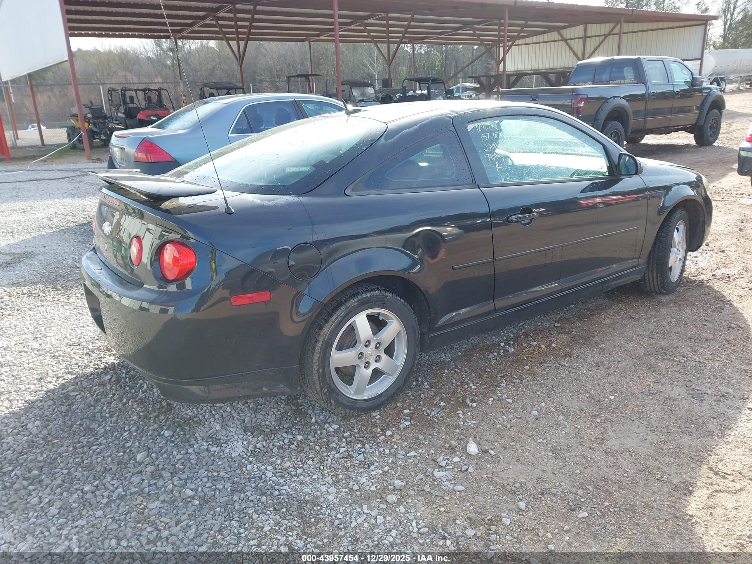 CHEVROLET COBALT image 4