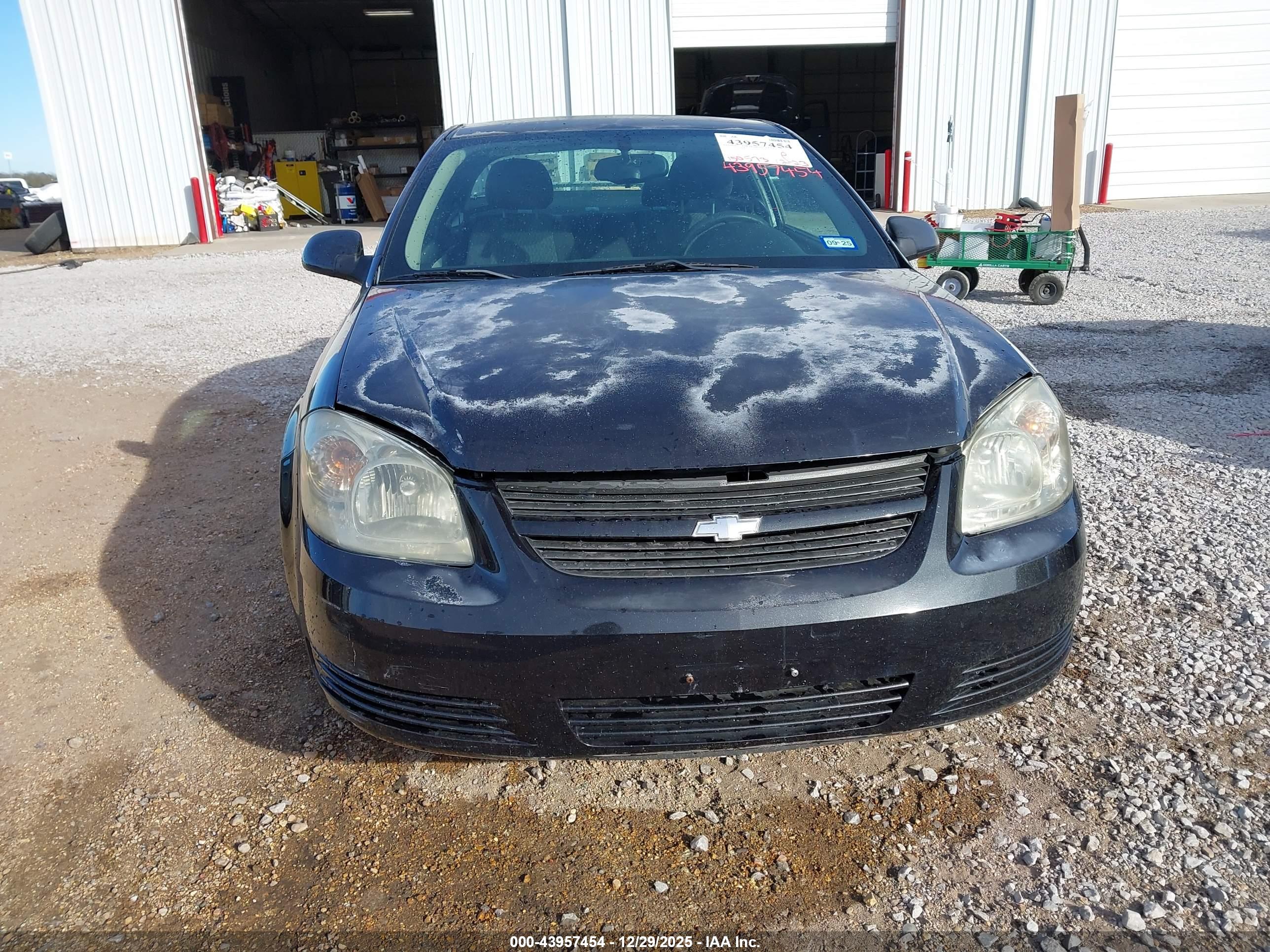 CHEVROLET COBALT image 6