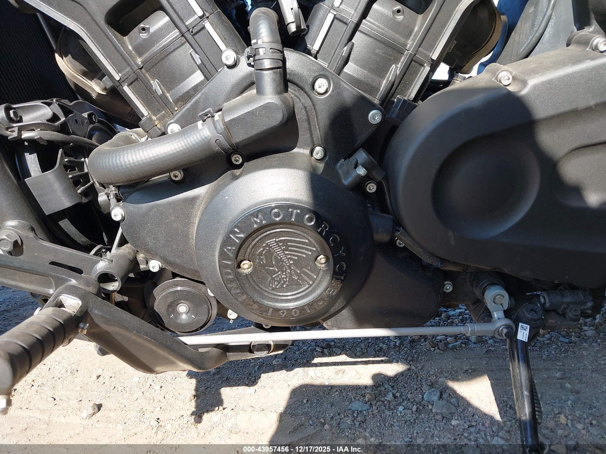 INDIAN MOTORCYCLE image 9