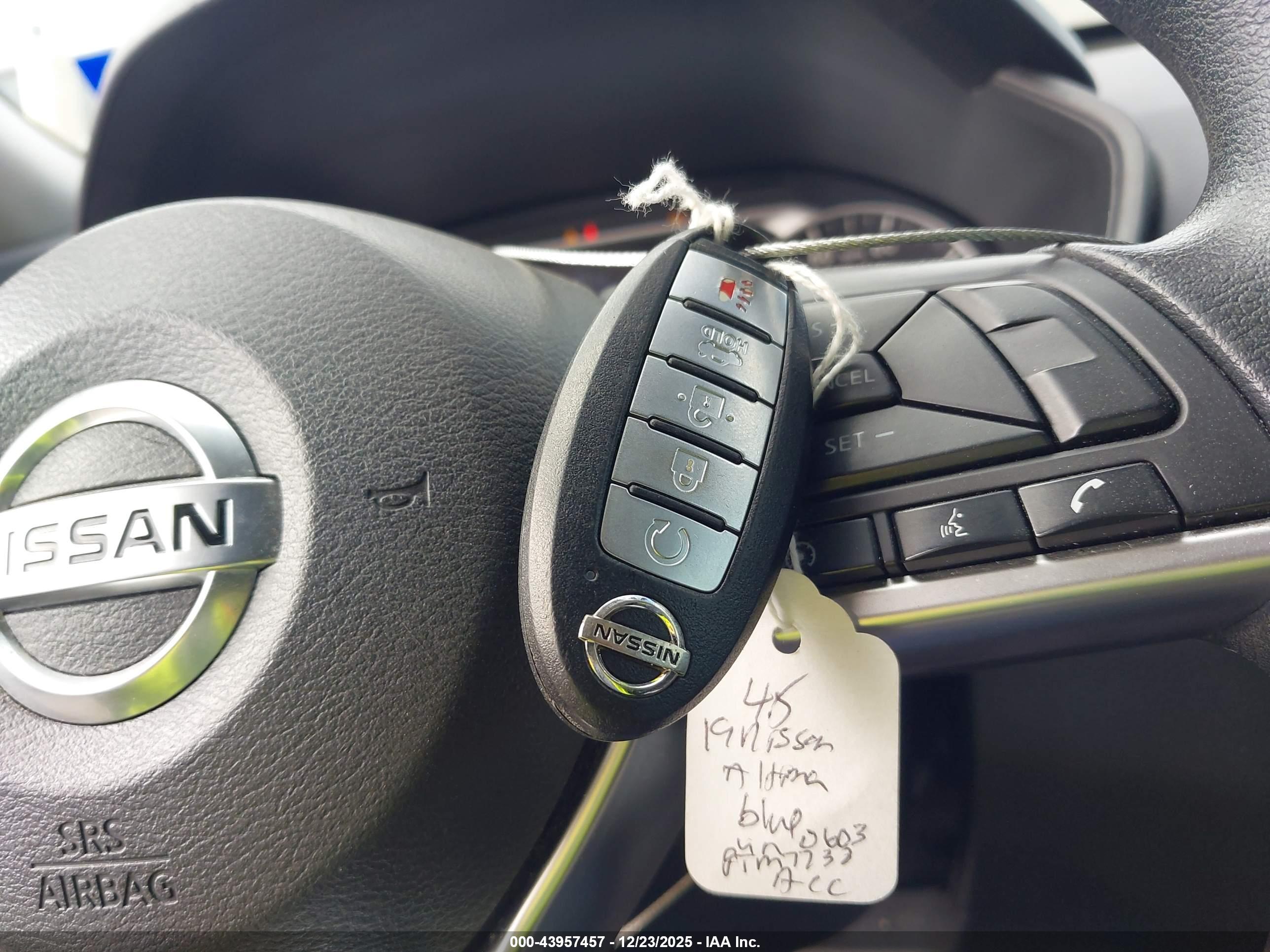 NISSAN ALTIMA image 11