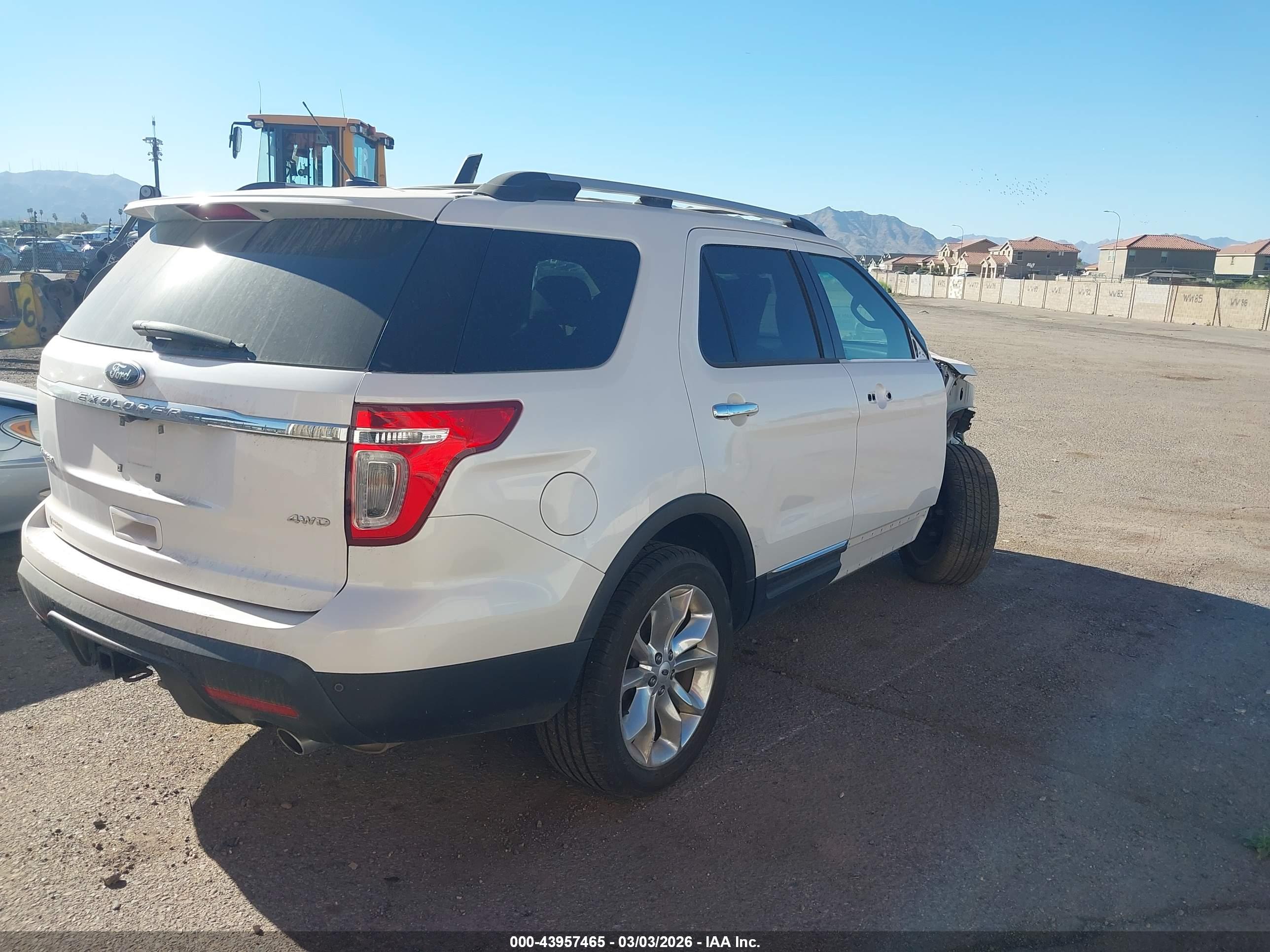 FORD EXPLORER image 4