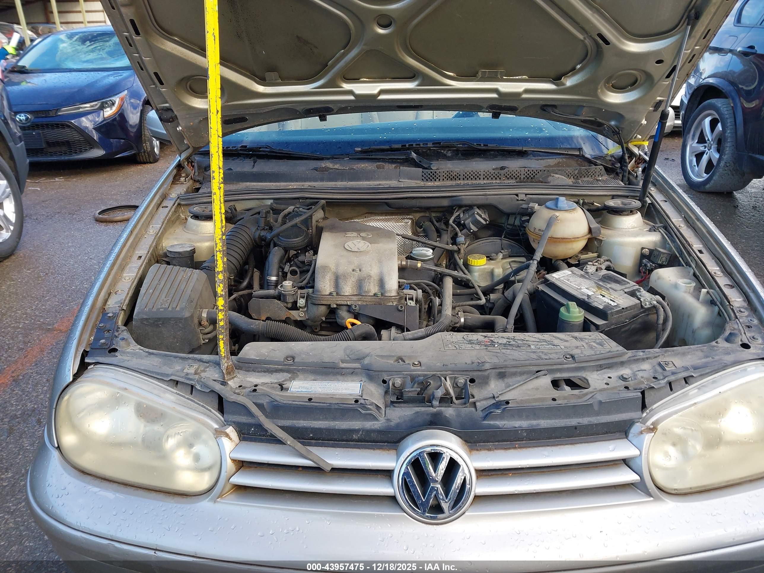VOLKSWAGEN CABRIO image 10