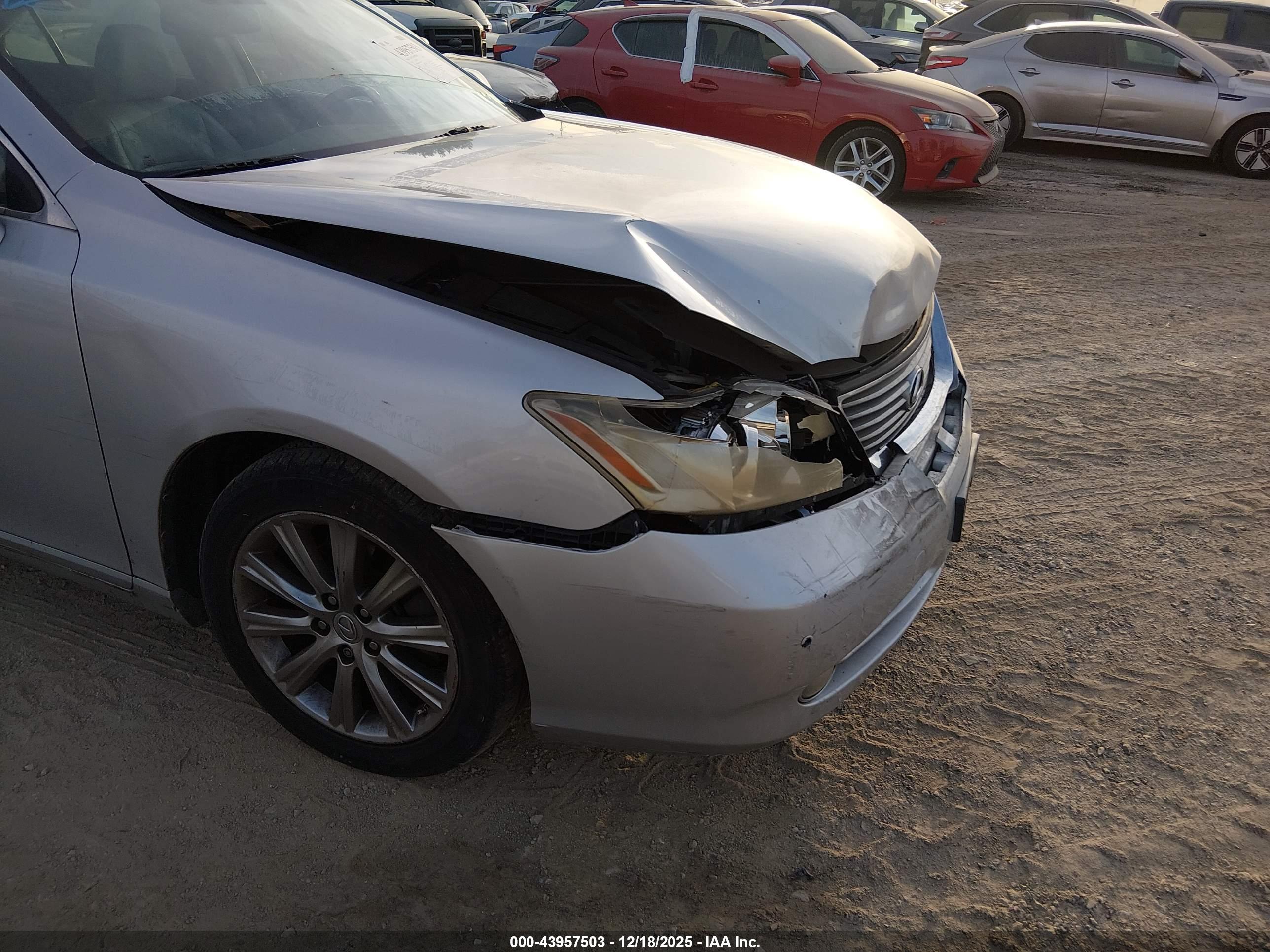 LEXUS ES image 6