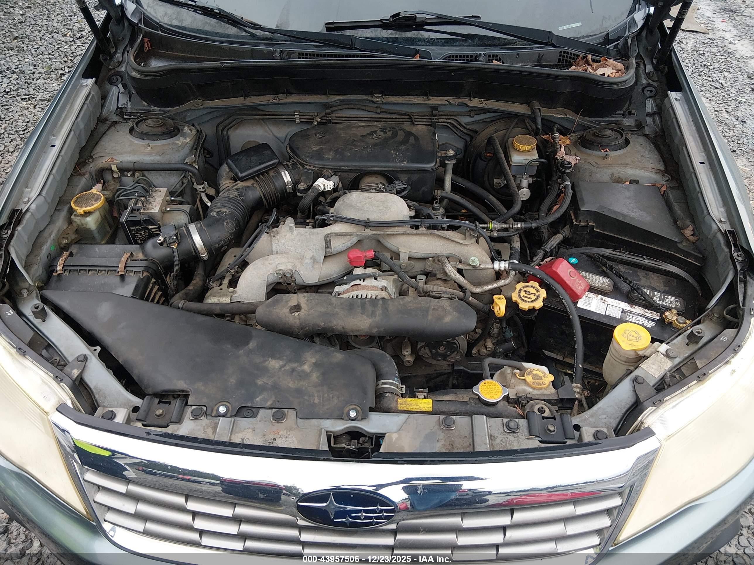 SUBARU FORESTER image 10