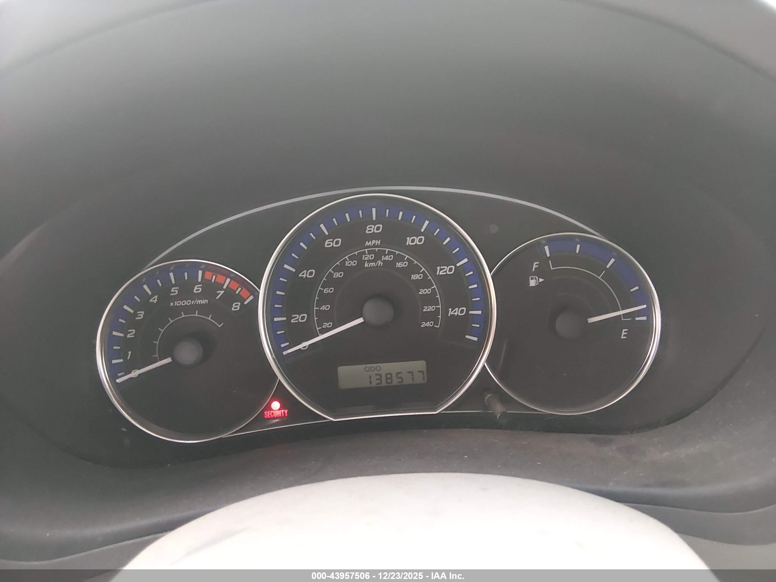 SUBARU FORESTER image 7