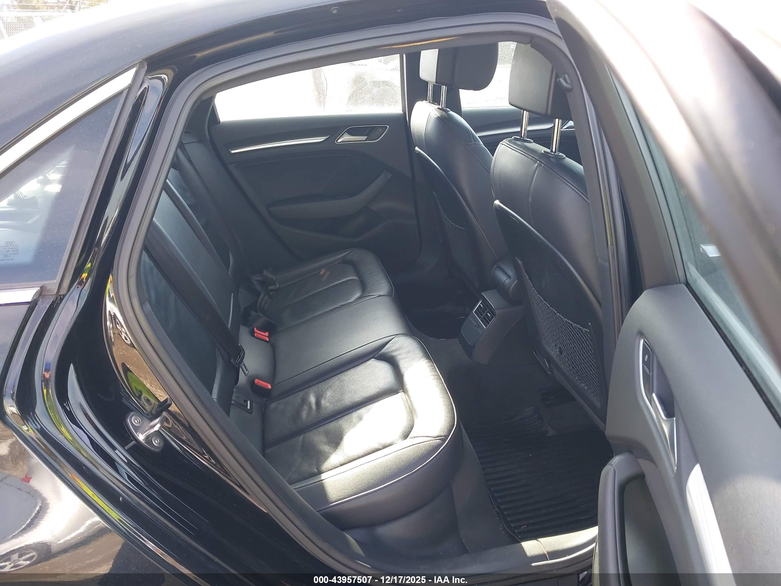 AUDI A3 image 8