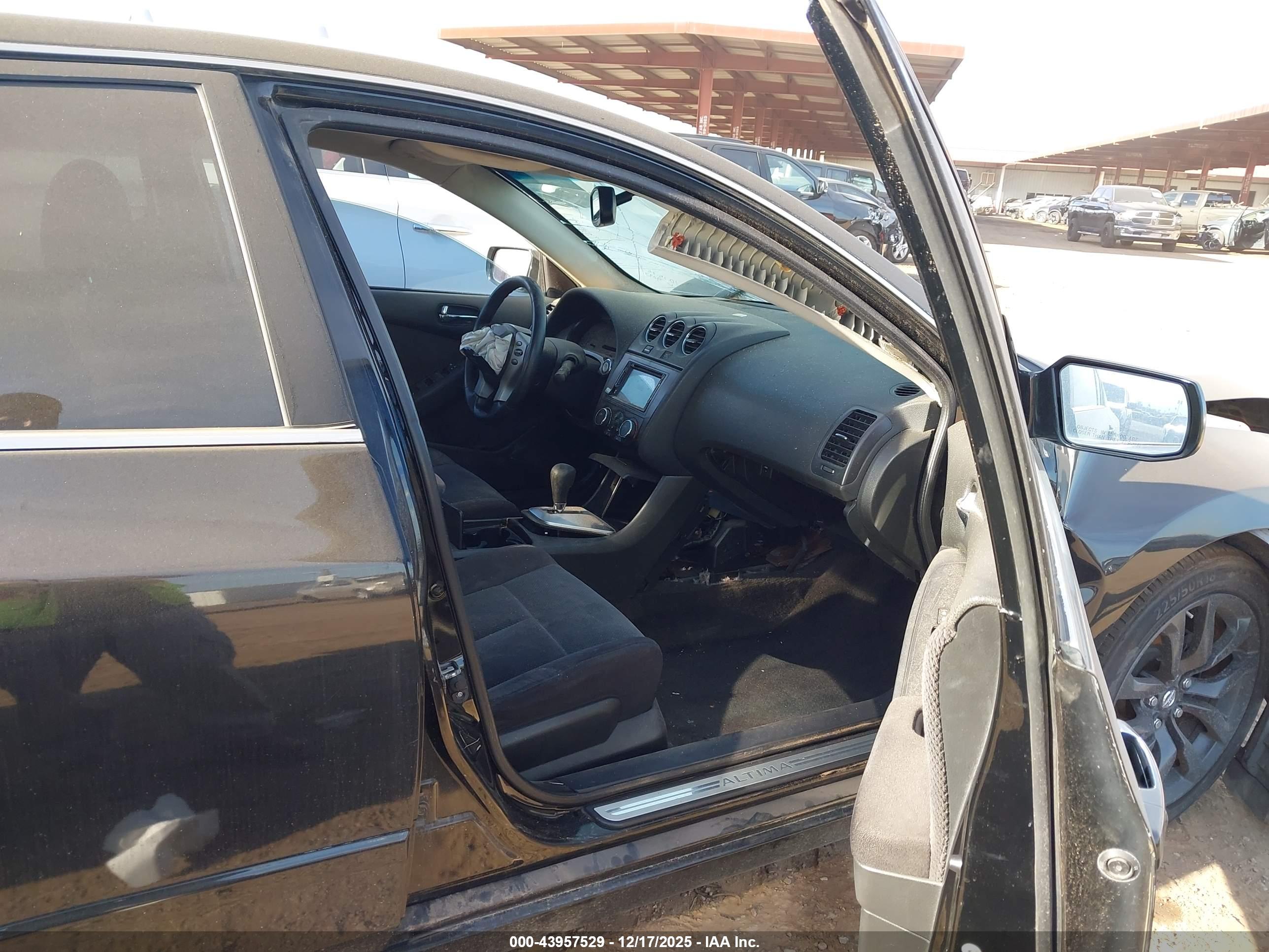 NISSAN ALTIMA image 5
