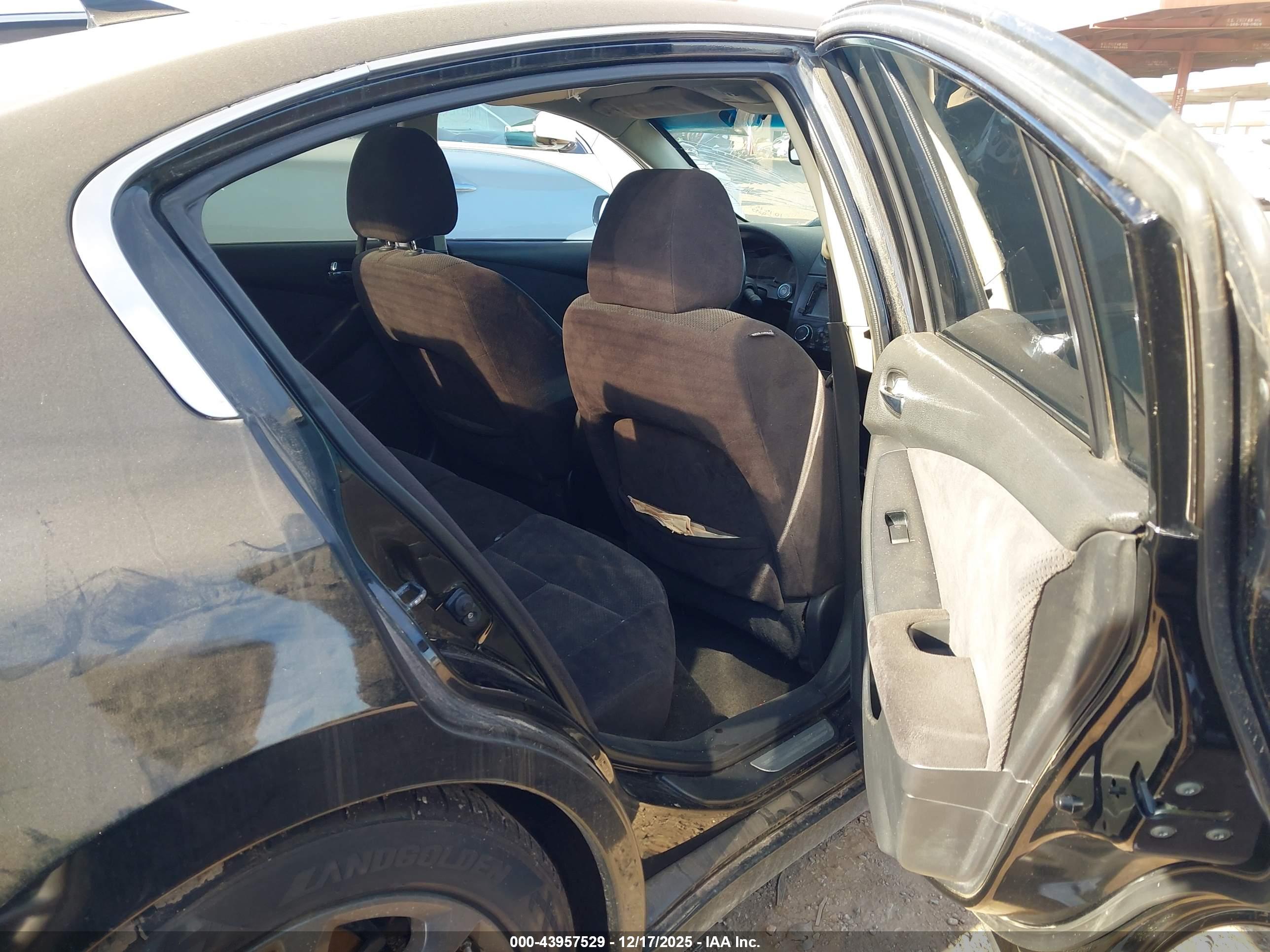 NISSAN ALTIMA image 8