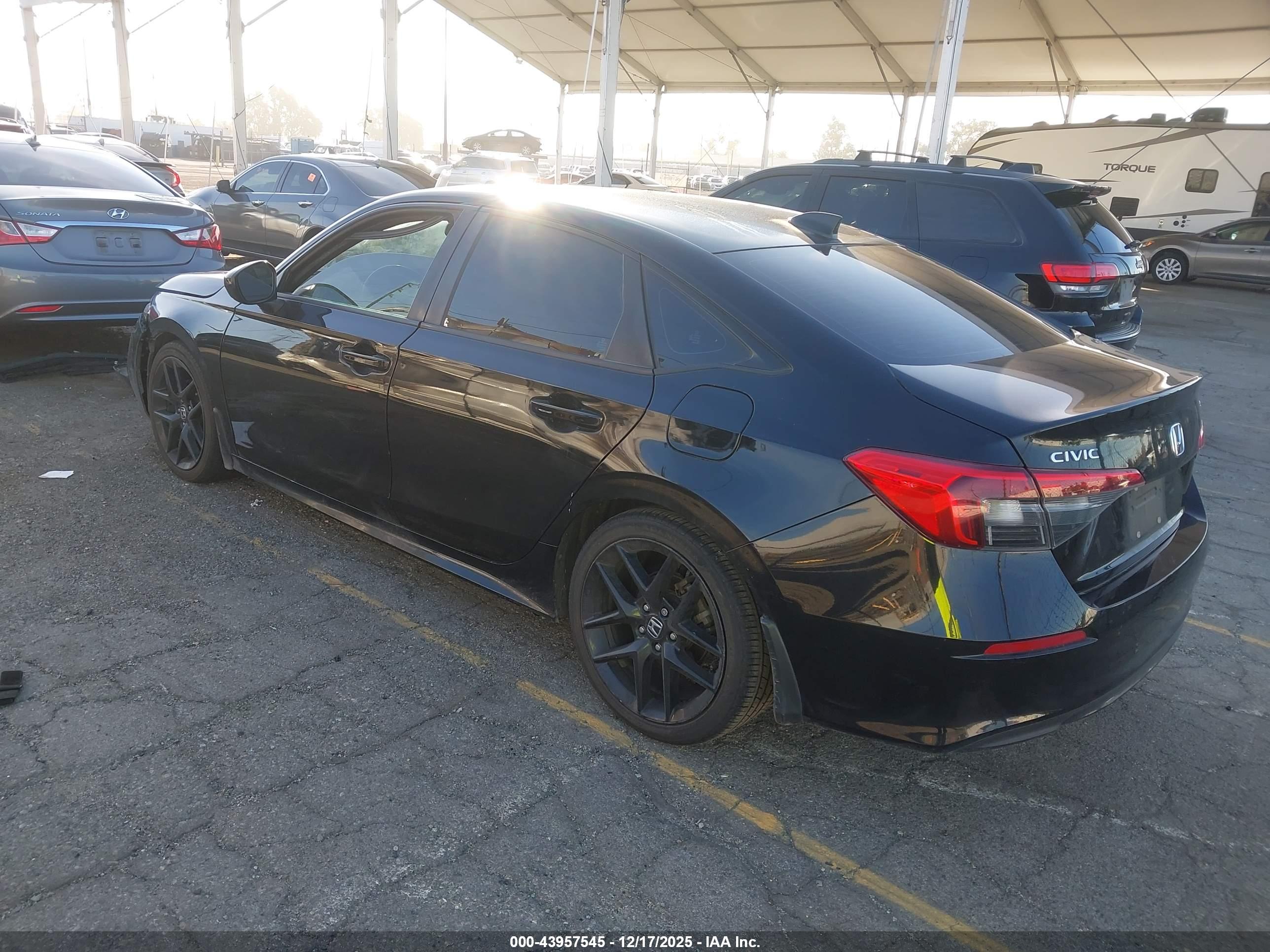 HONDA CIVIC image 3