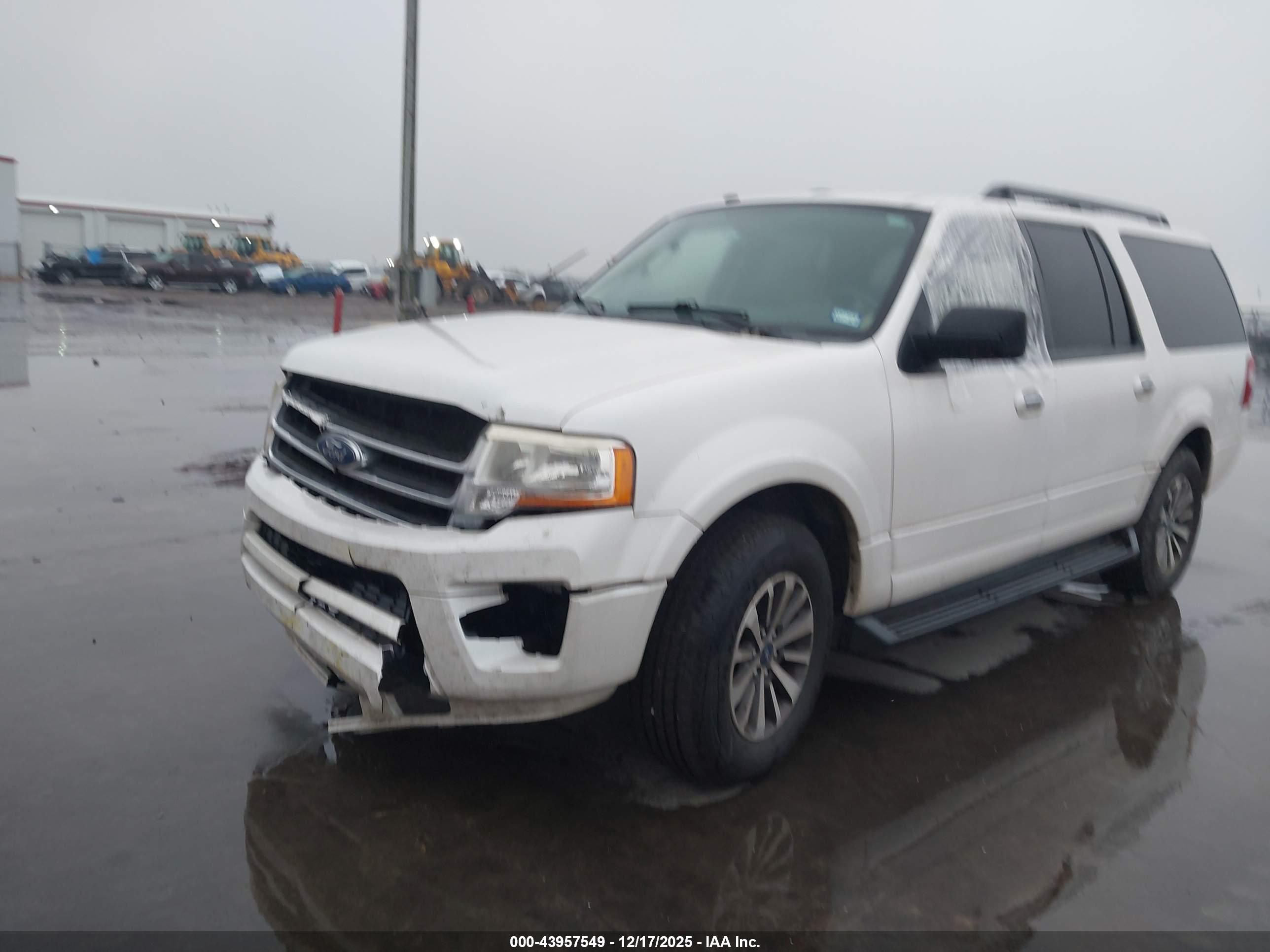 FORD EXPEDITION image 2