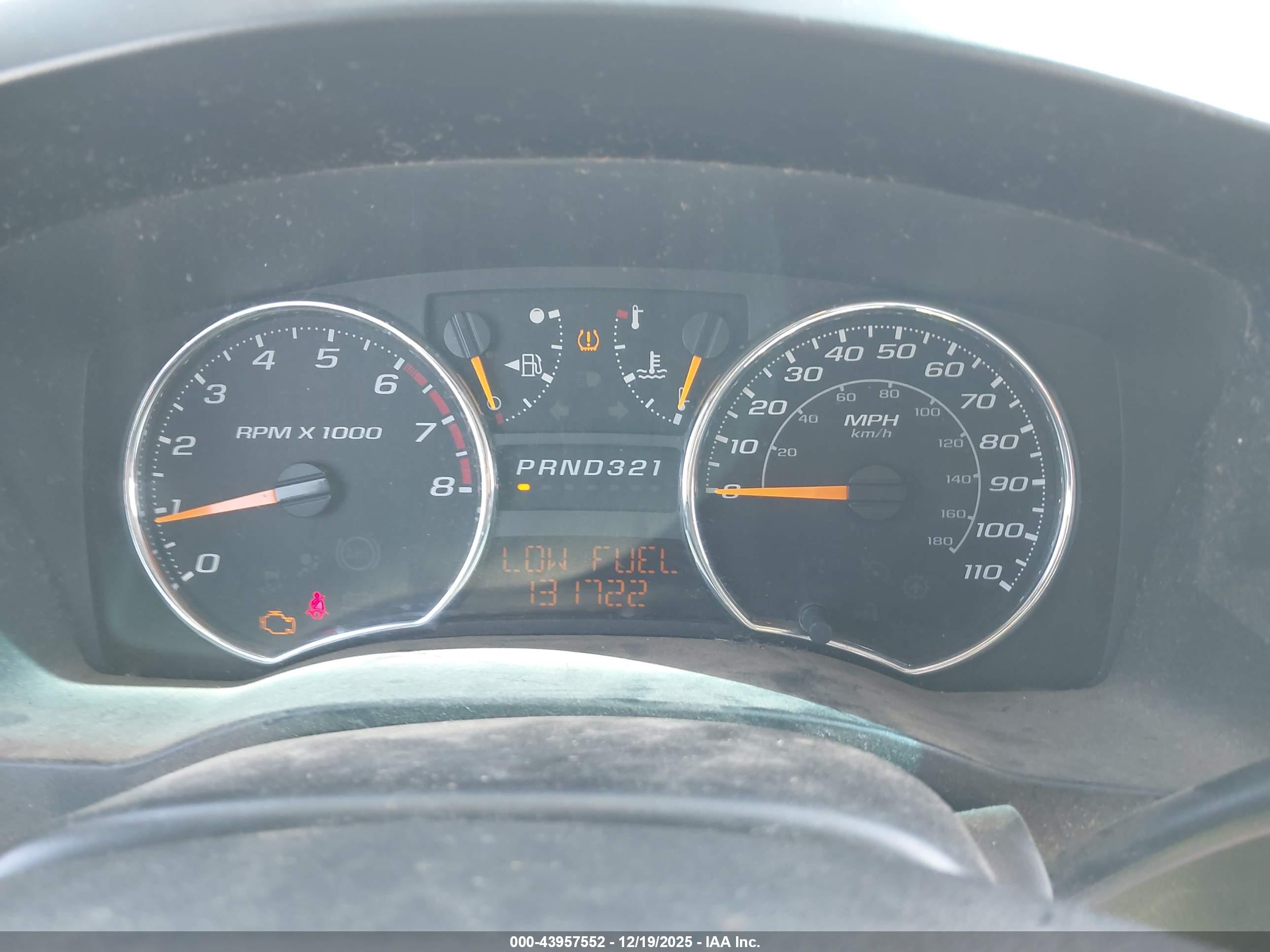 CHEVROLET COLORADO image 7