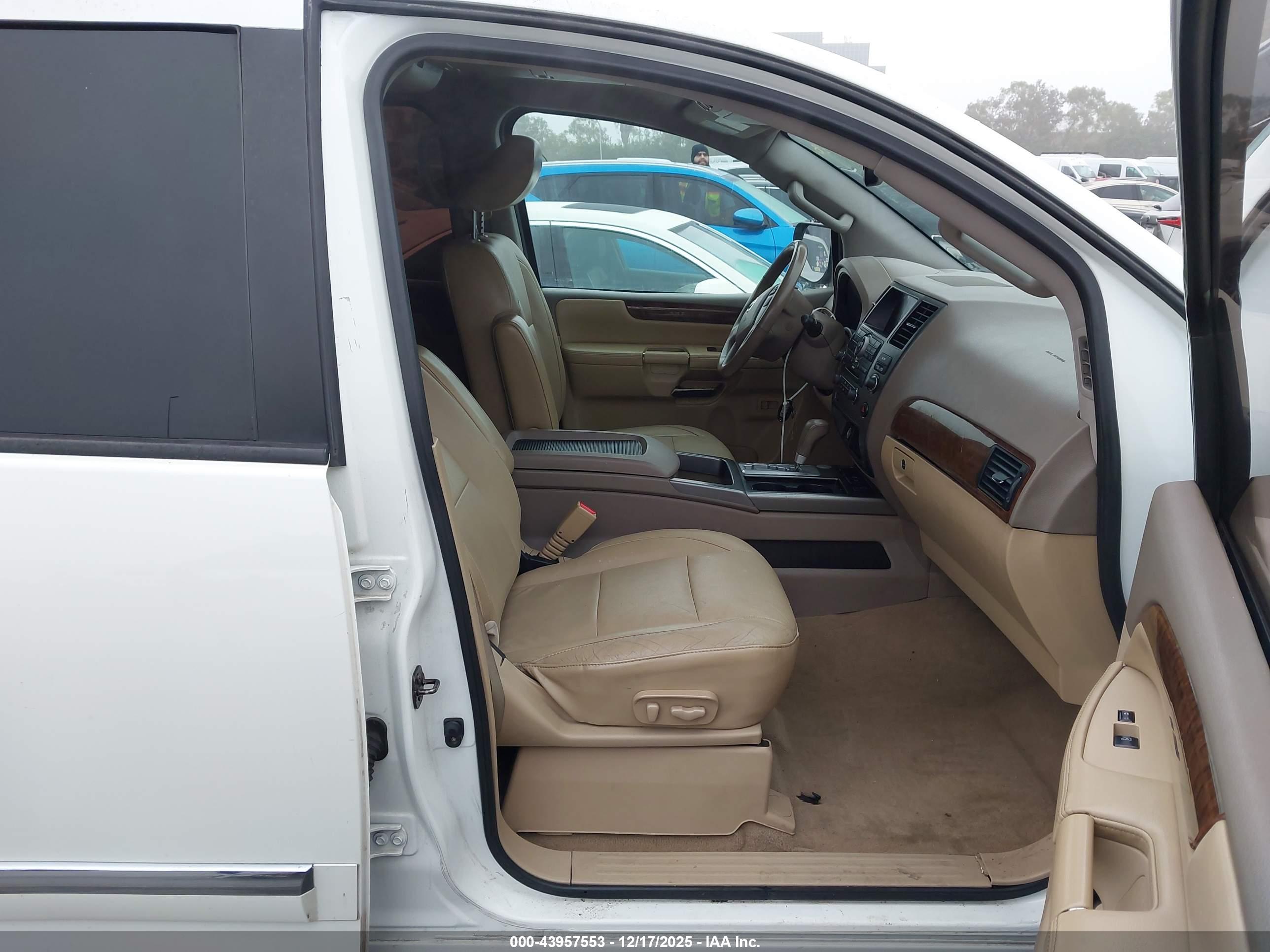 NISSAN ARMADA image 5
