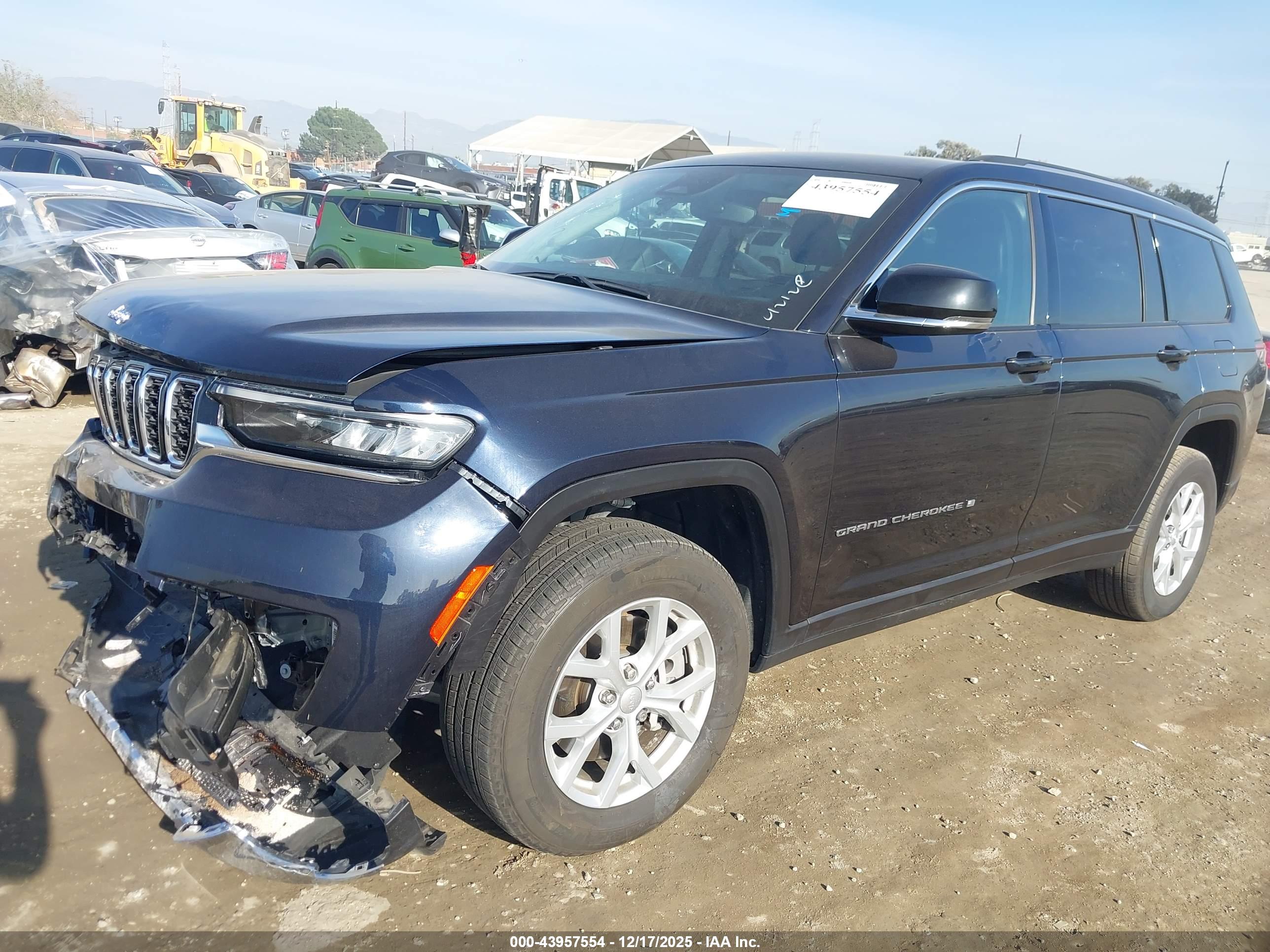 JEEP GRAND image 2
