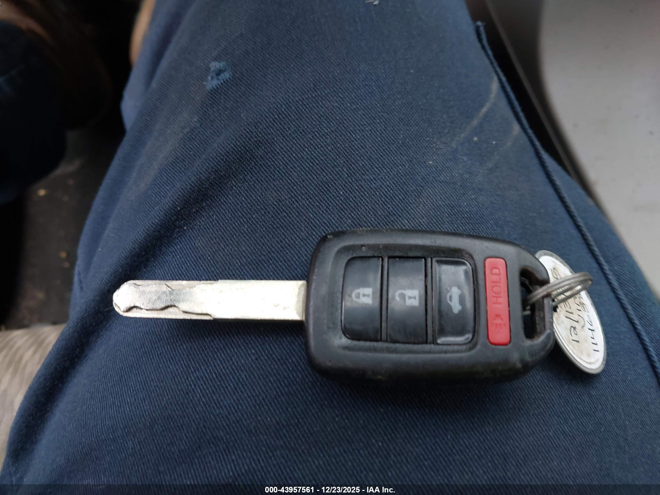 HONDA CIVIC image 11