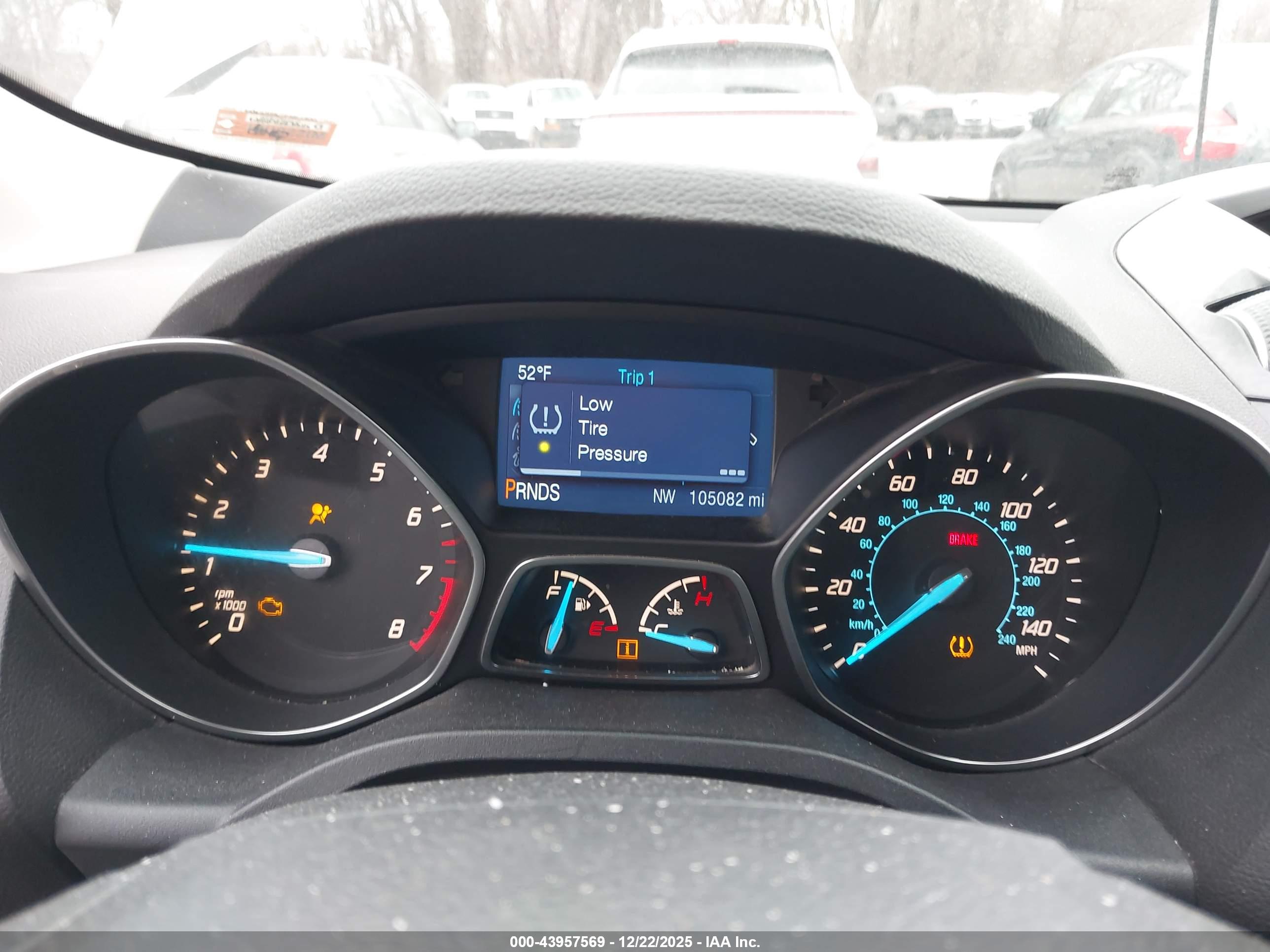 FORD ESCAPE image 7