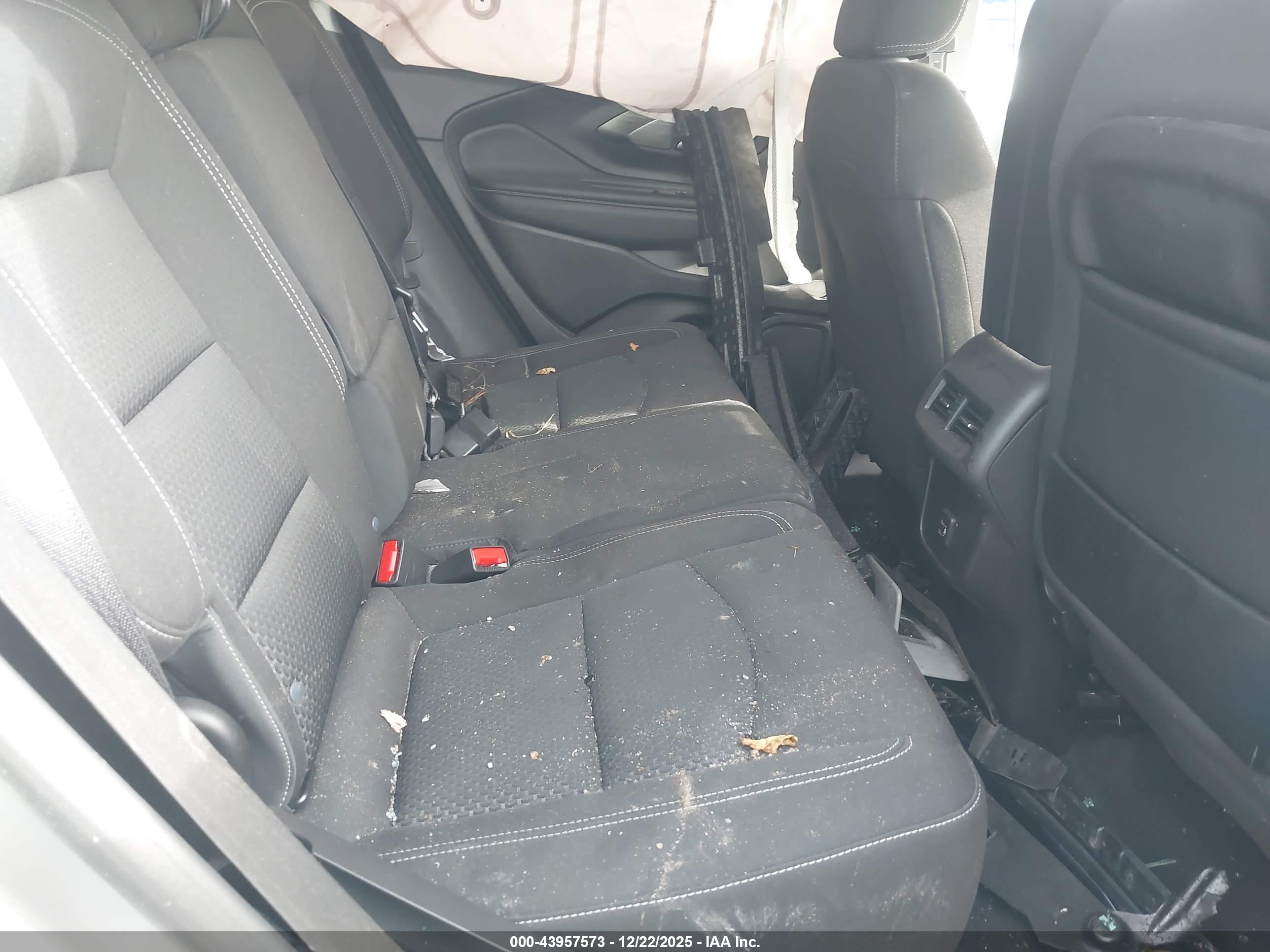 GMC TERRAIN image 8