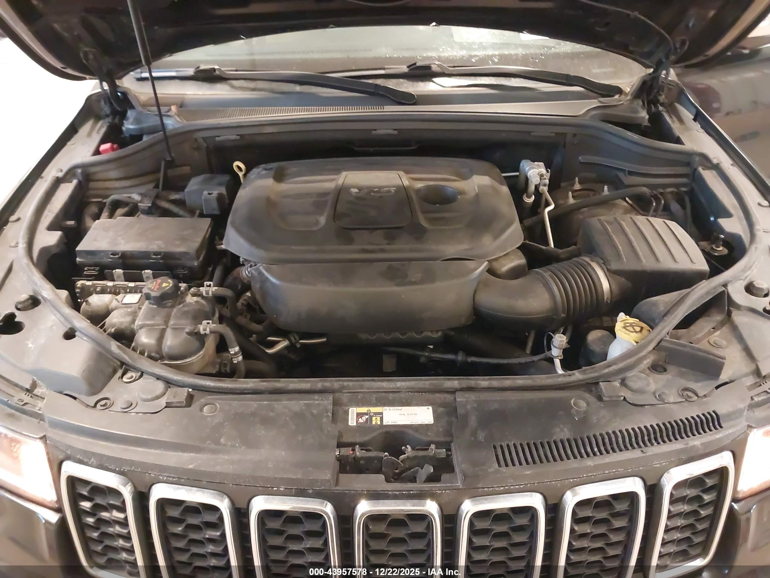 JEEP GRAND image 10