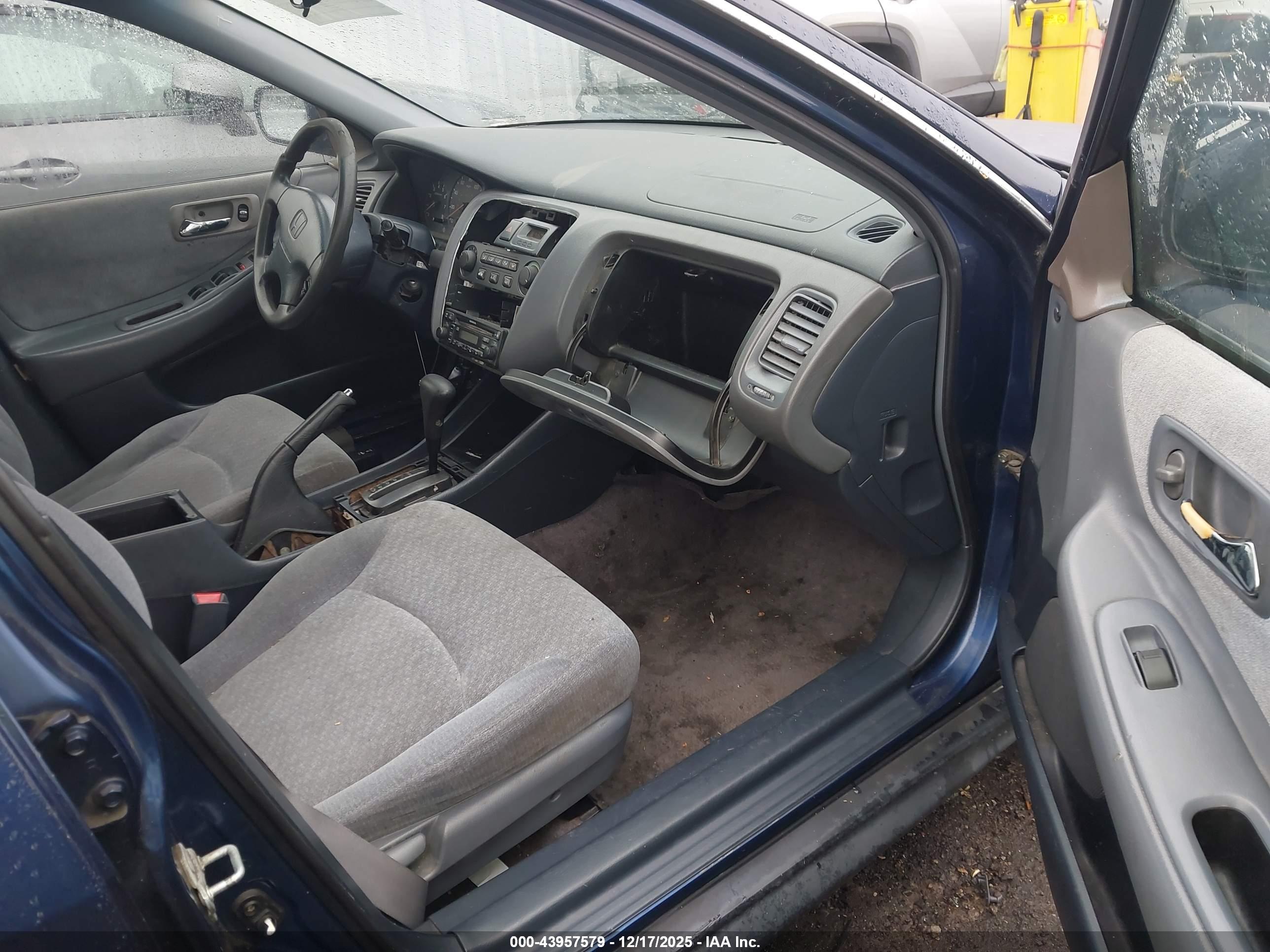 HONDA ACCORD image 5