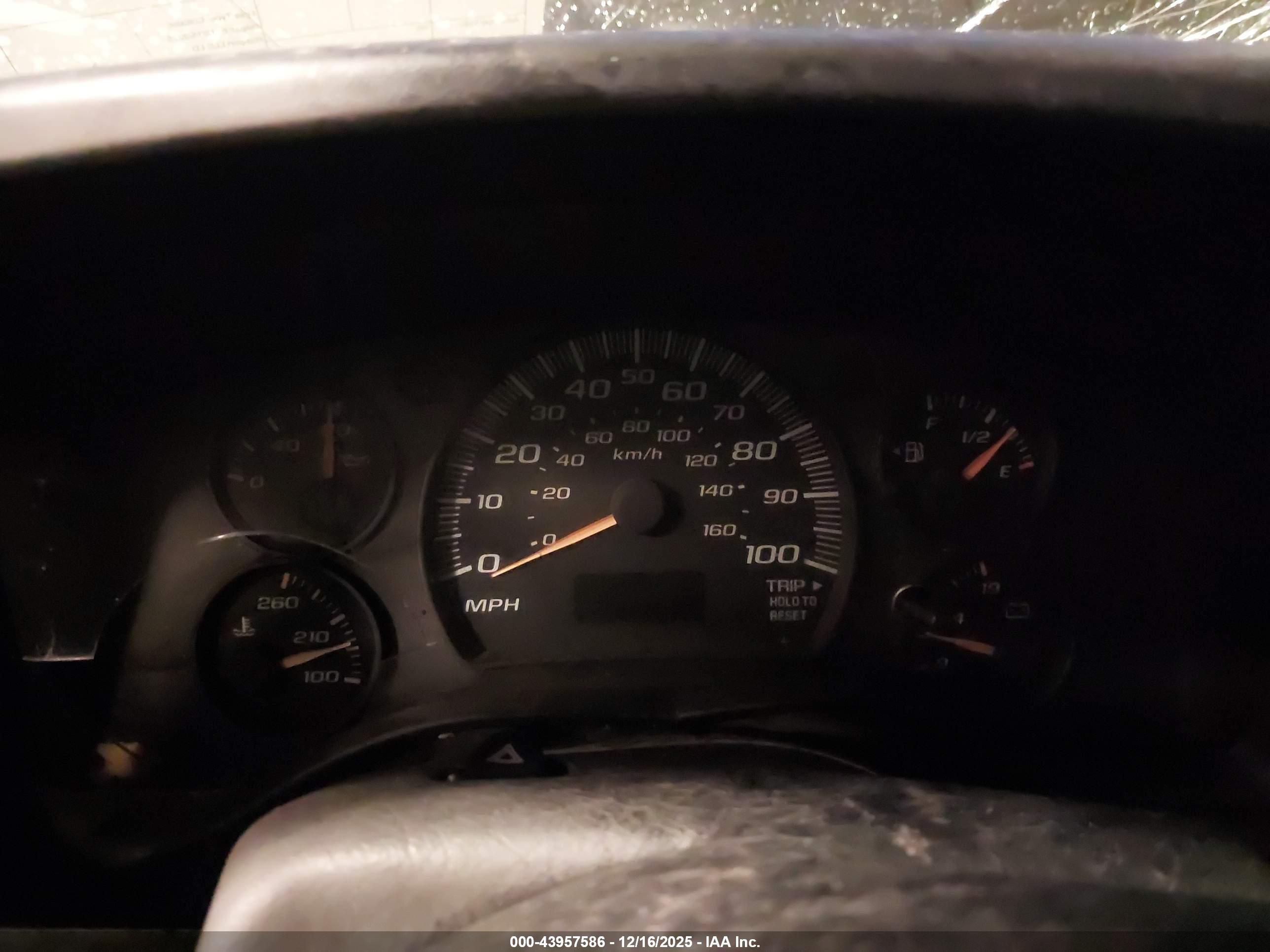 GMC SAVANA image 7