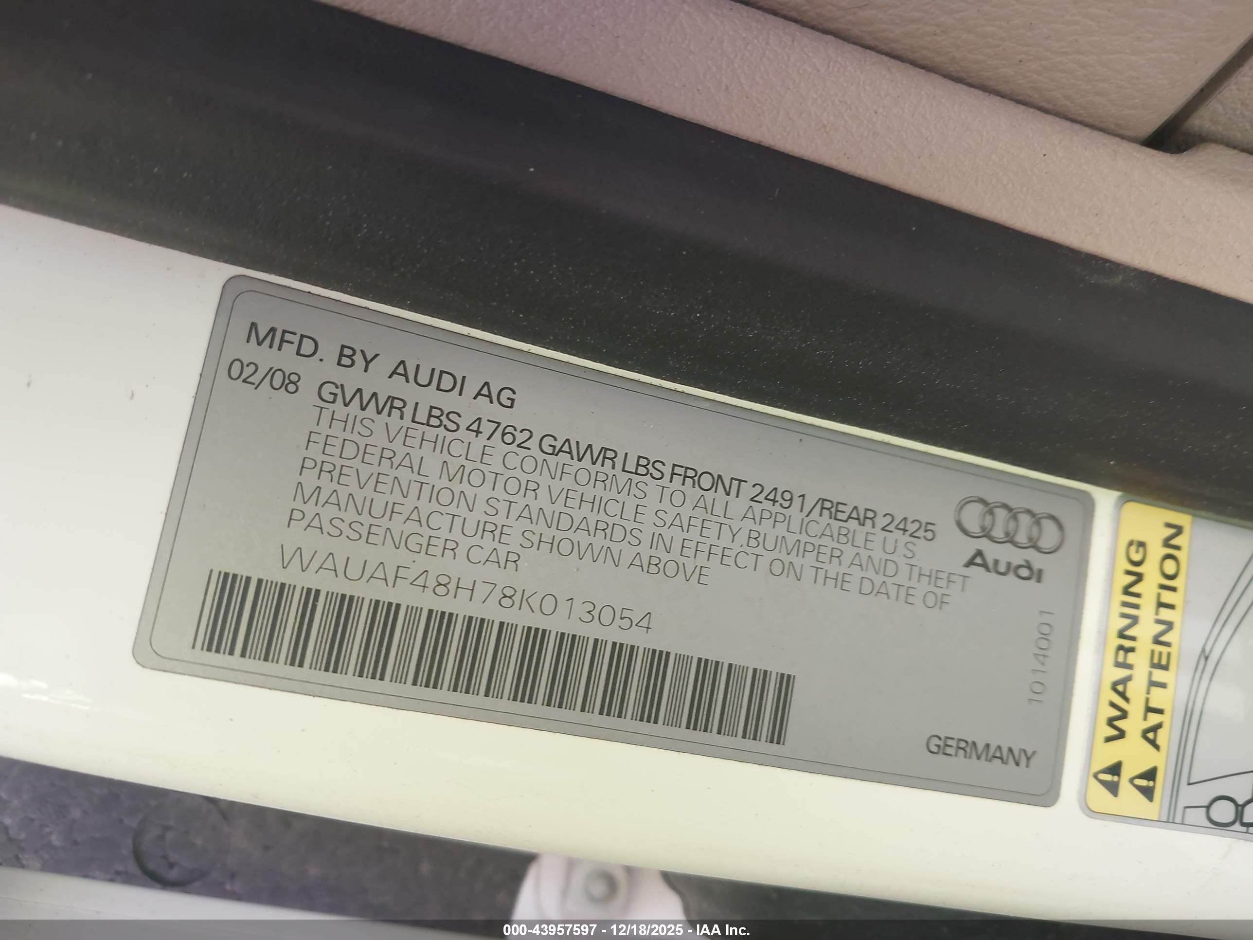 AUDI A4 image 9