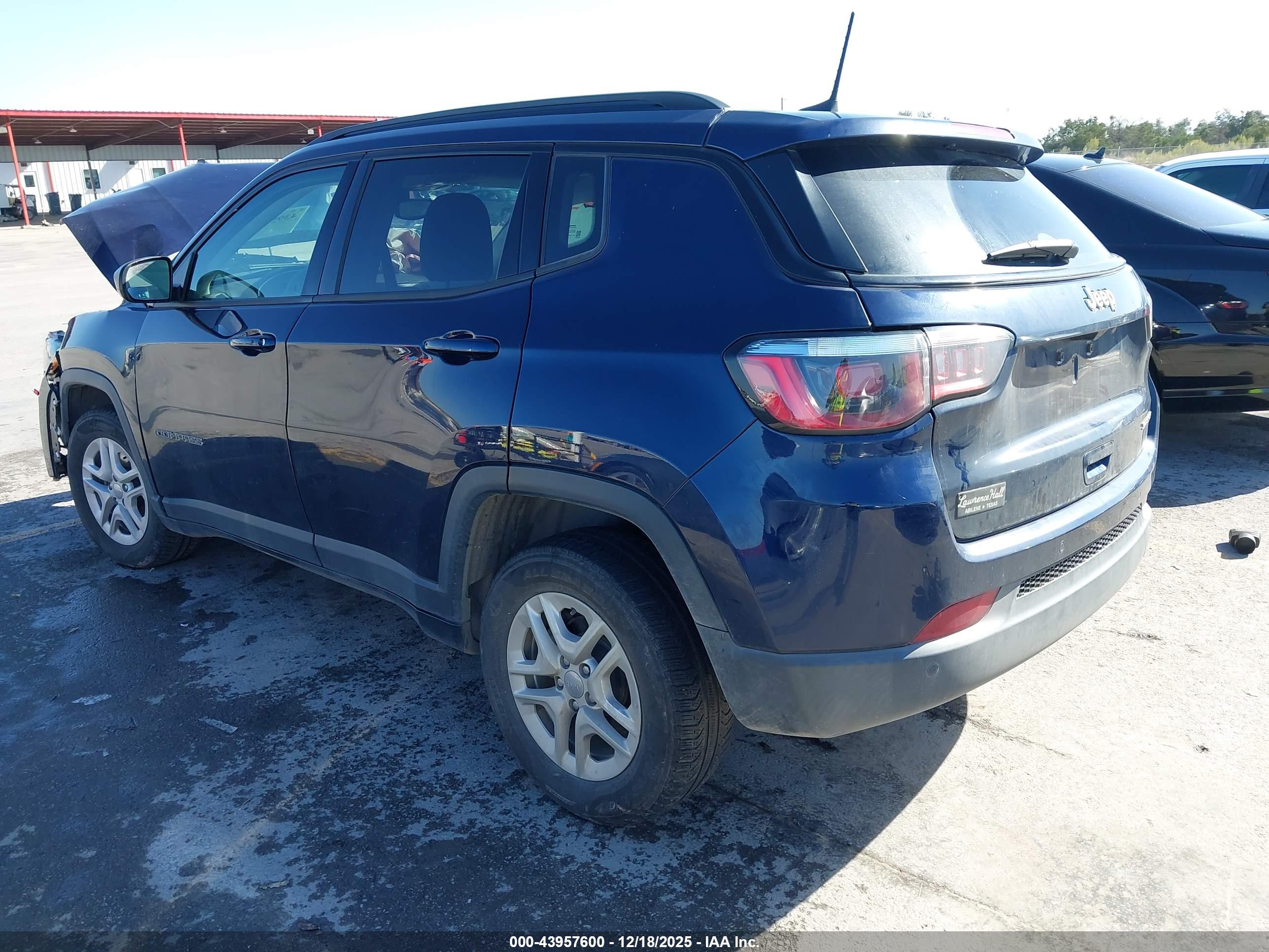 JEEP COMPASS image 3