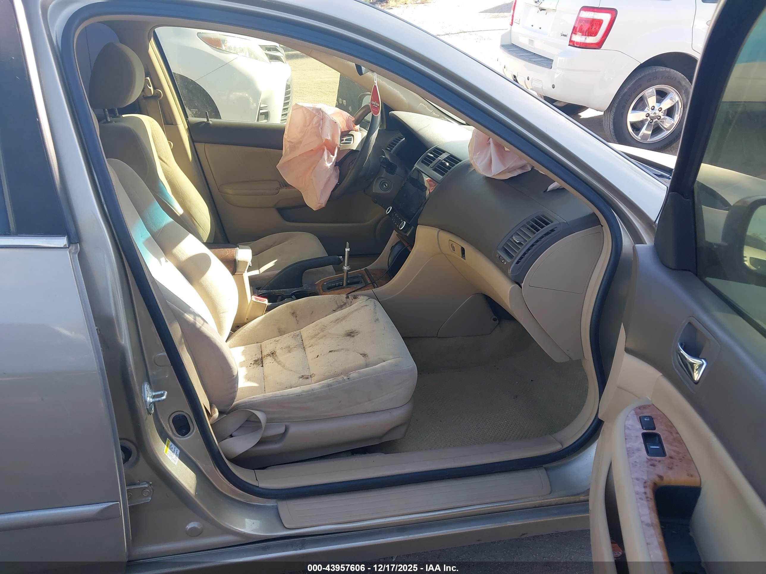 HONDA ACCORD image 5