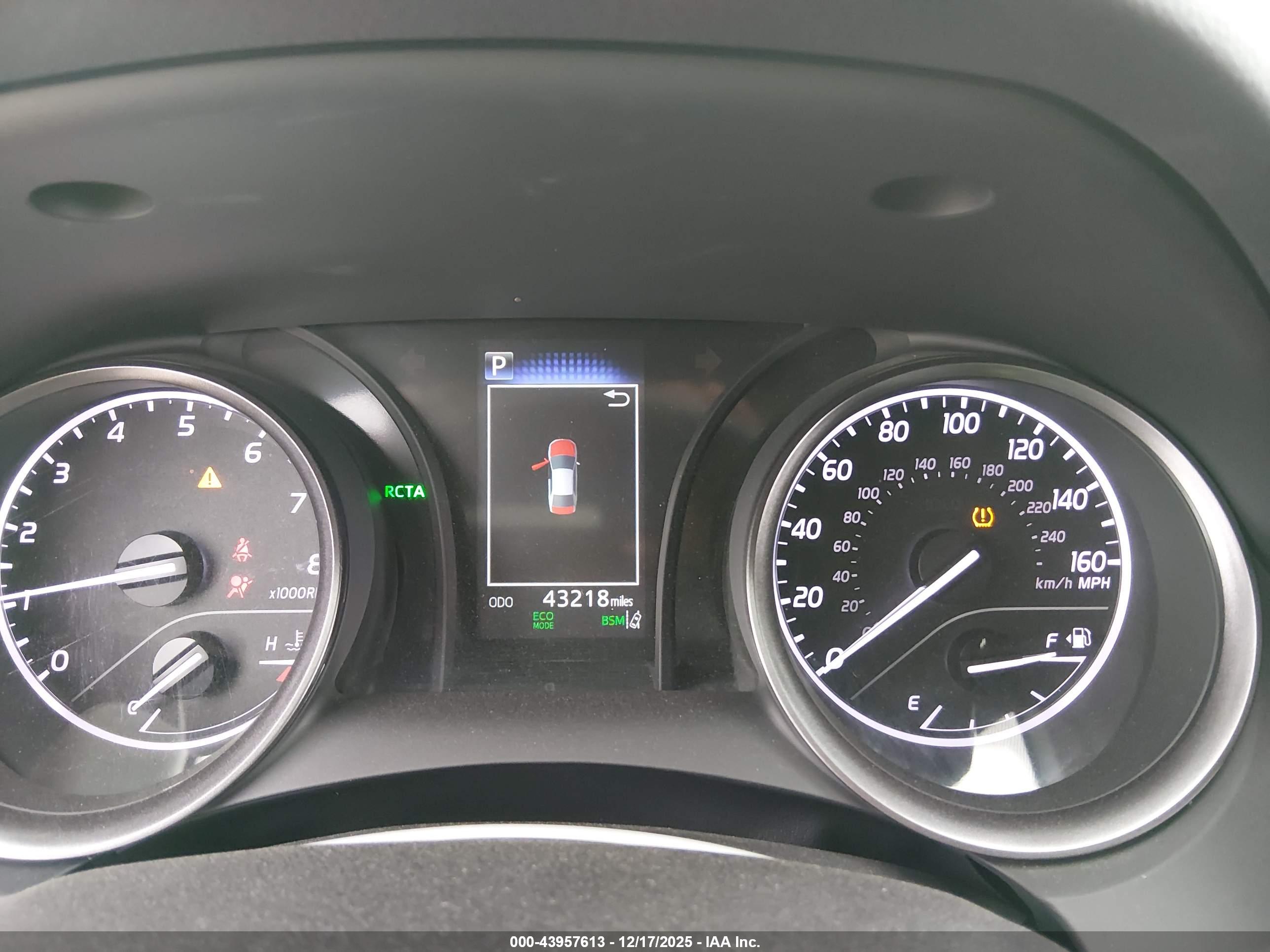 TOYOTA CAMRY image 7