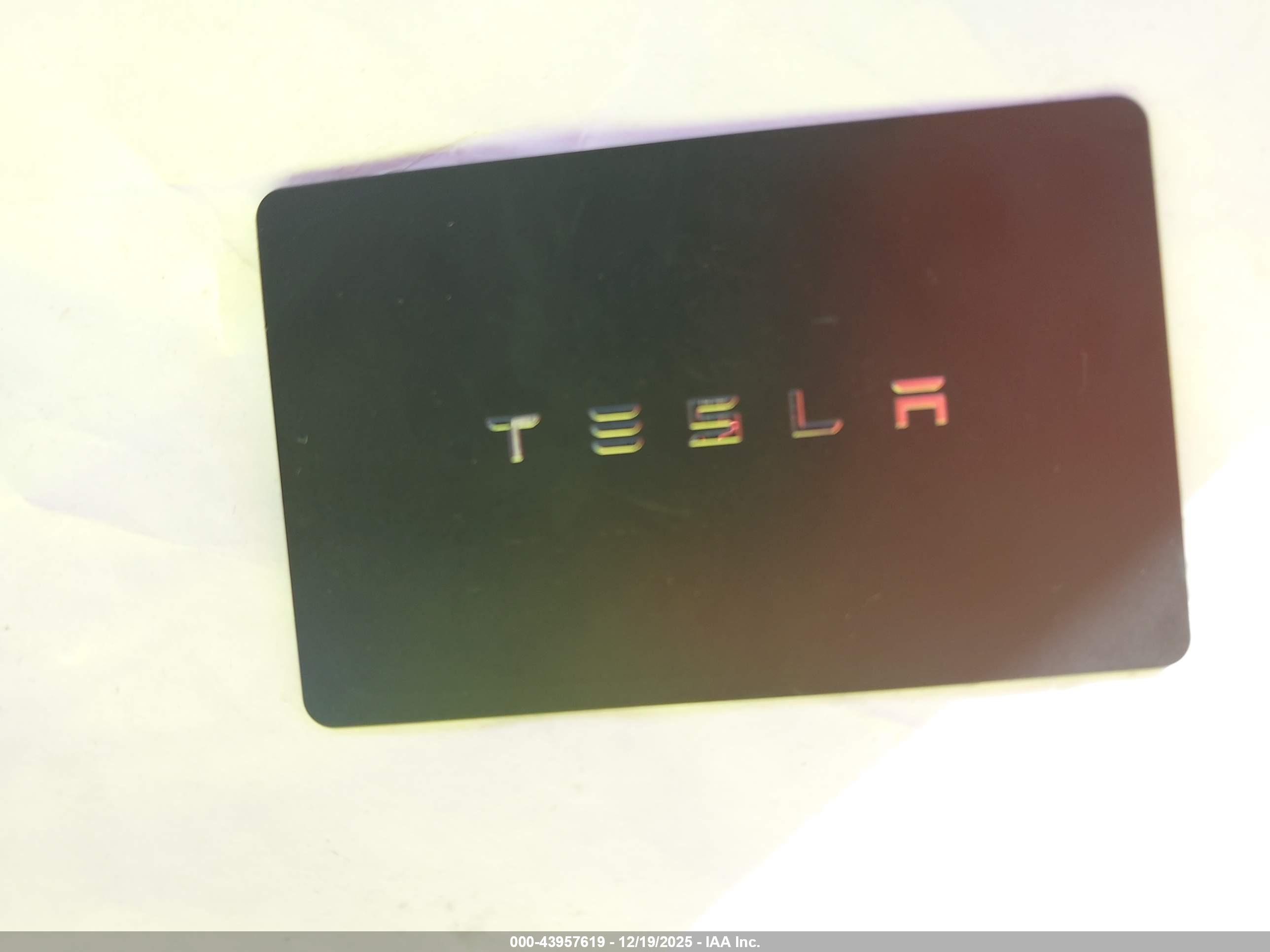 TESLA MODEL image 11