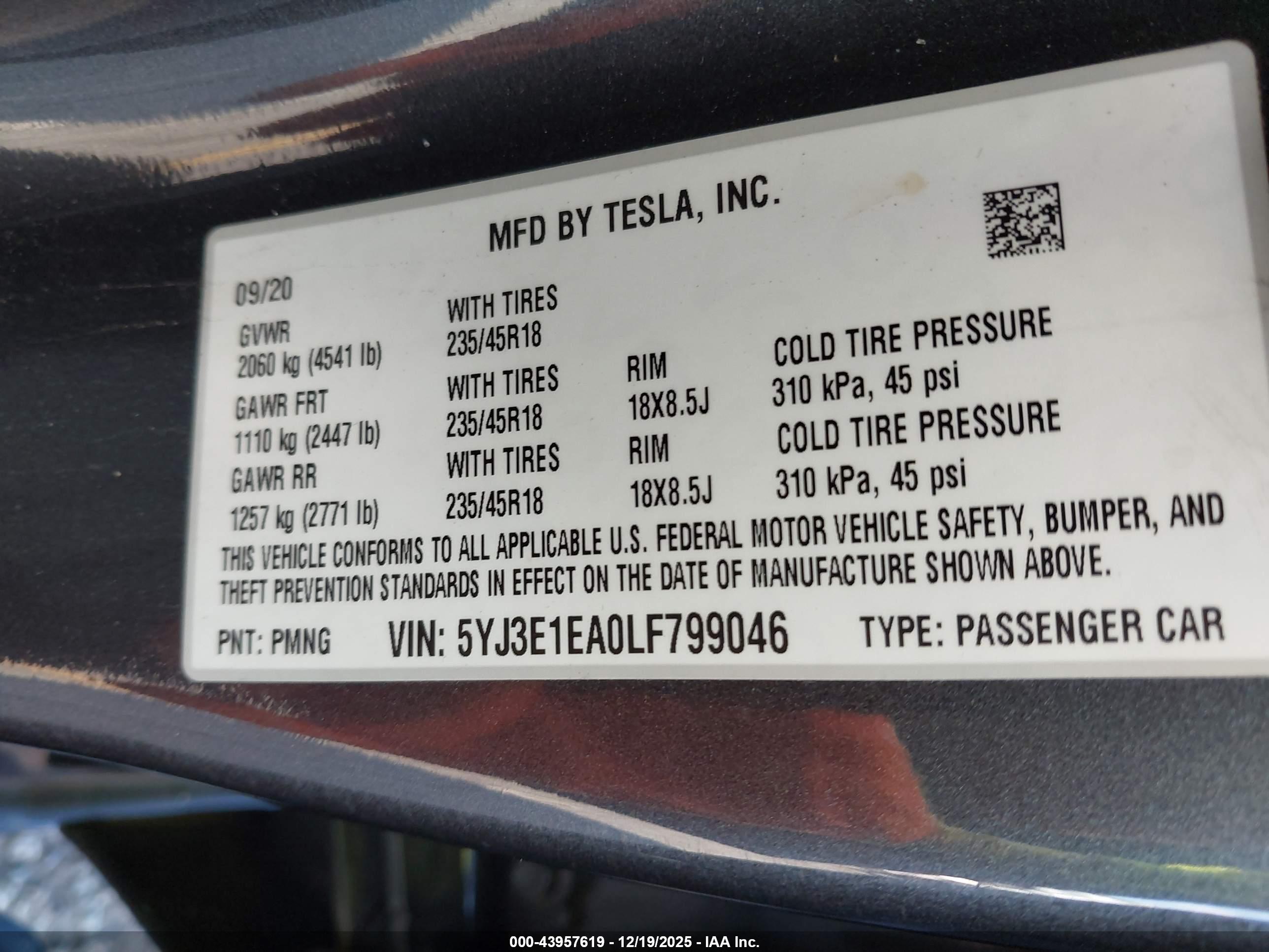 TESLA MODEL image 9