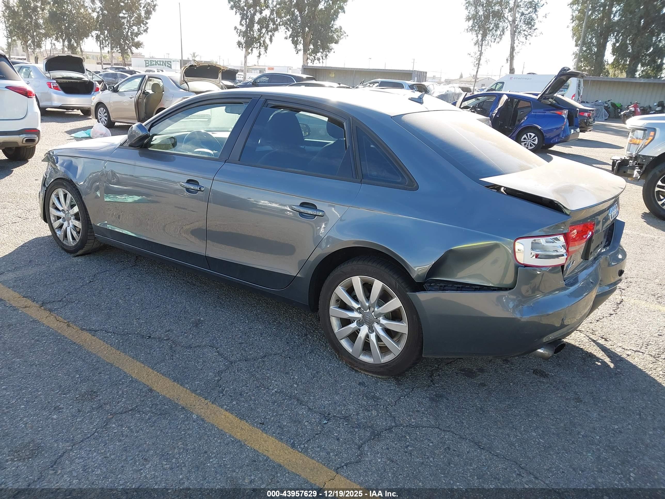 AUDI A4 image 3