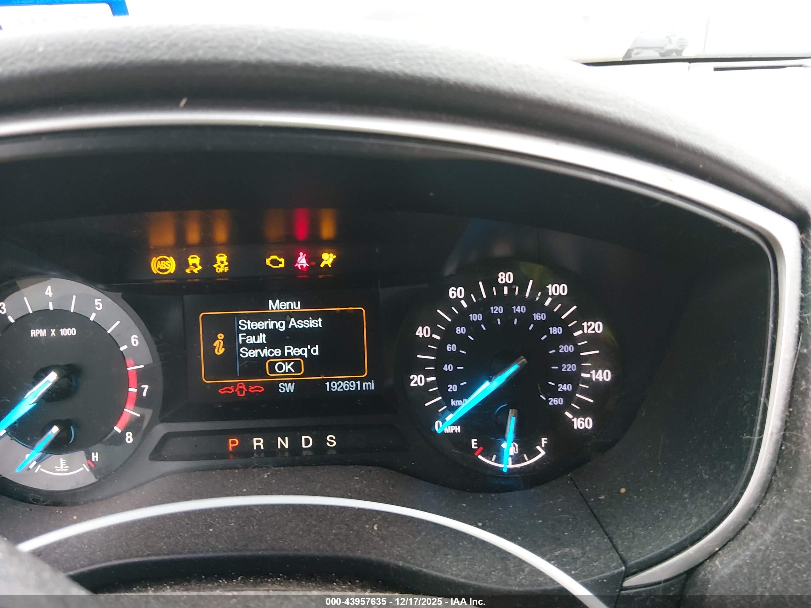 FORD FUSION image 7