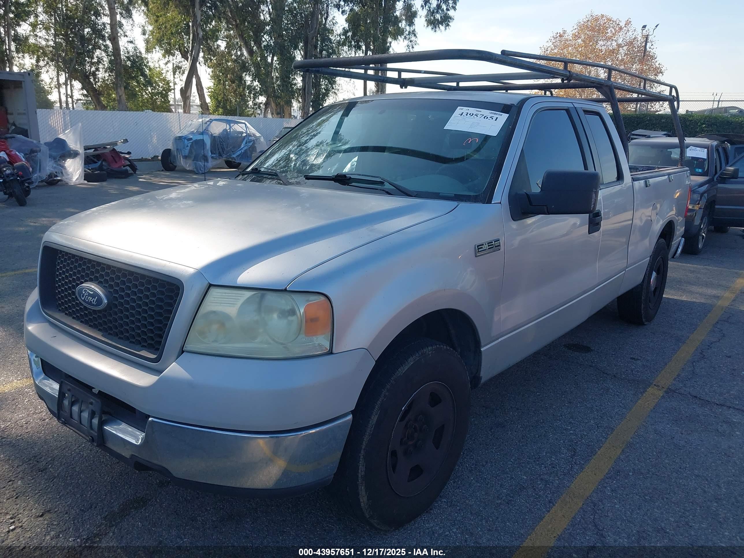 FORD F-150 image 2