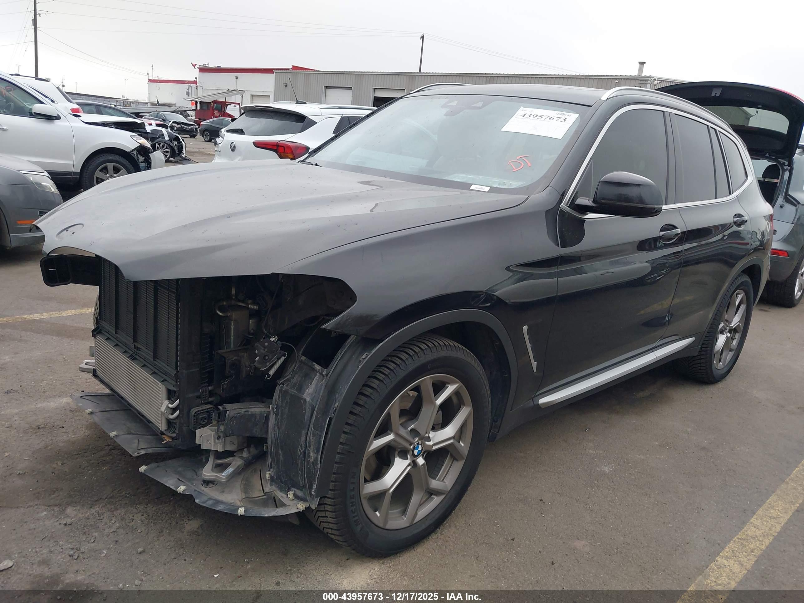BMW X3 image 2
