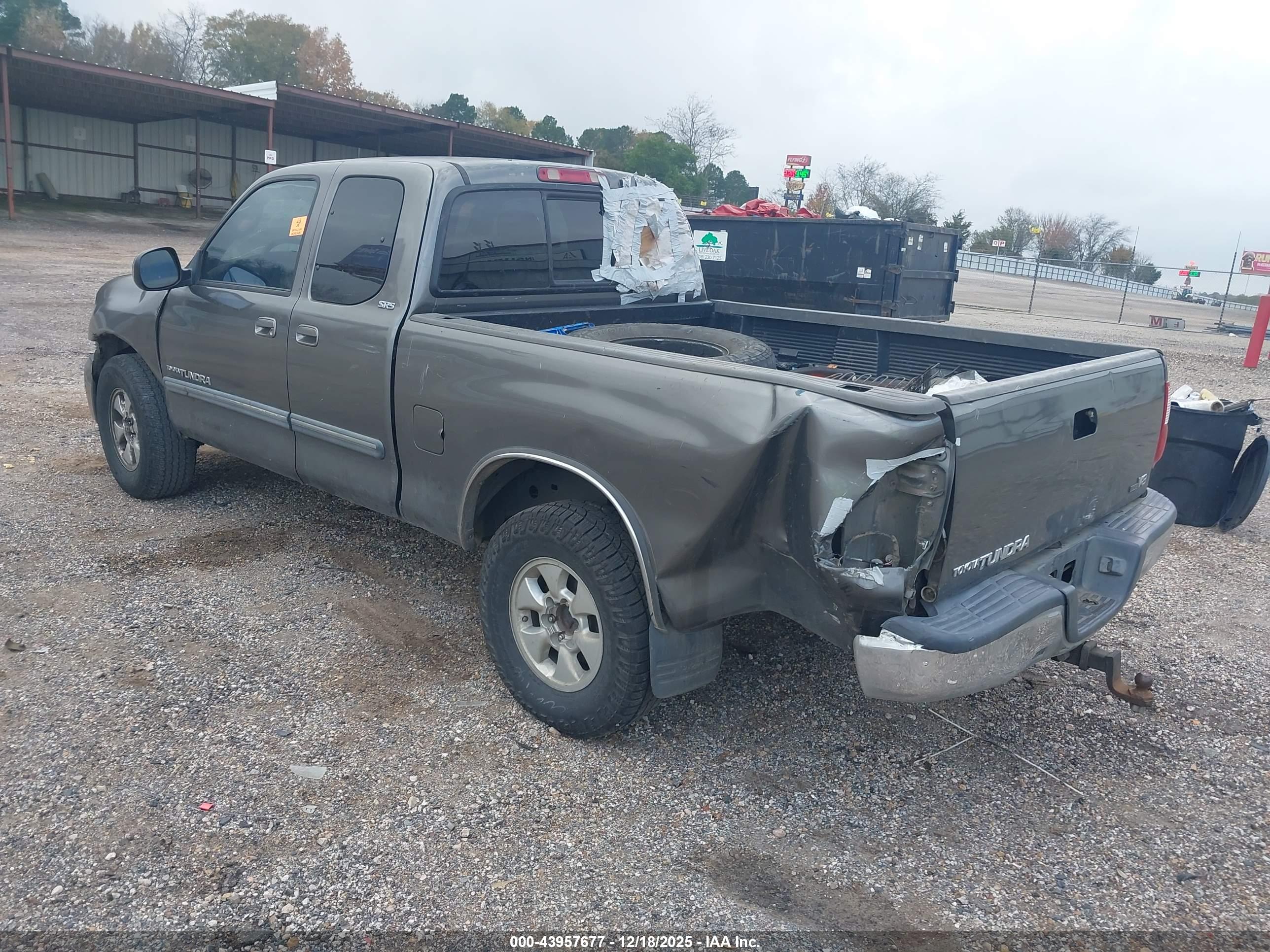 TOYOTA TUNDRA image 3