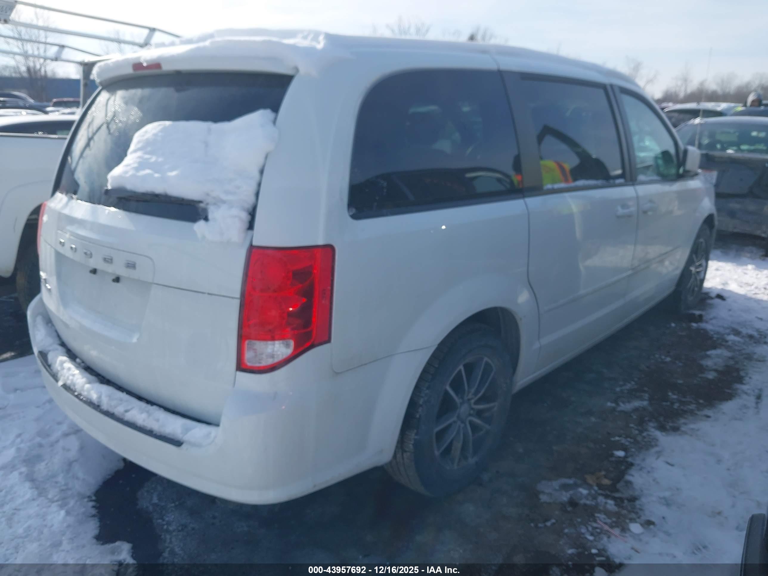 DODGE GRAND image 4