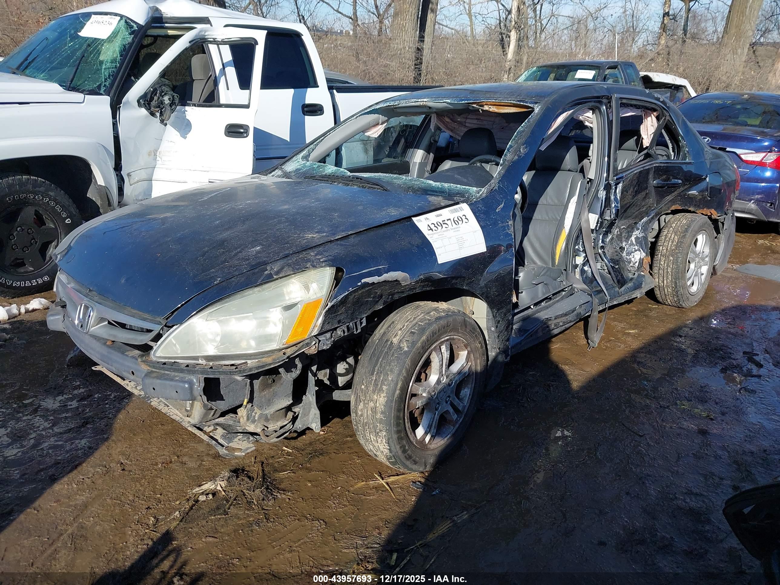 HONDA ACCORD image 2