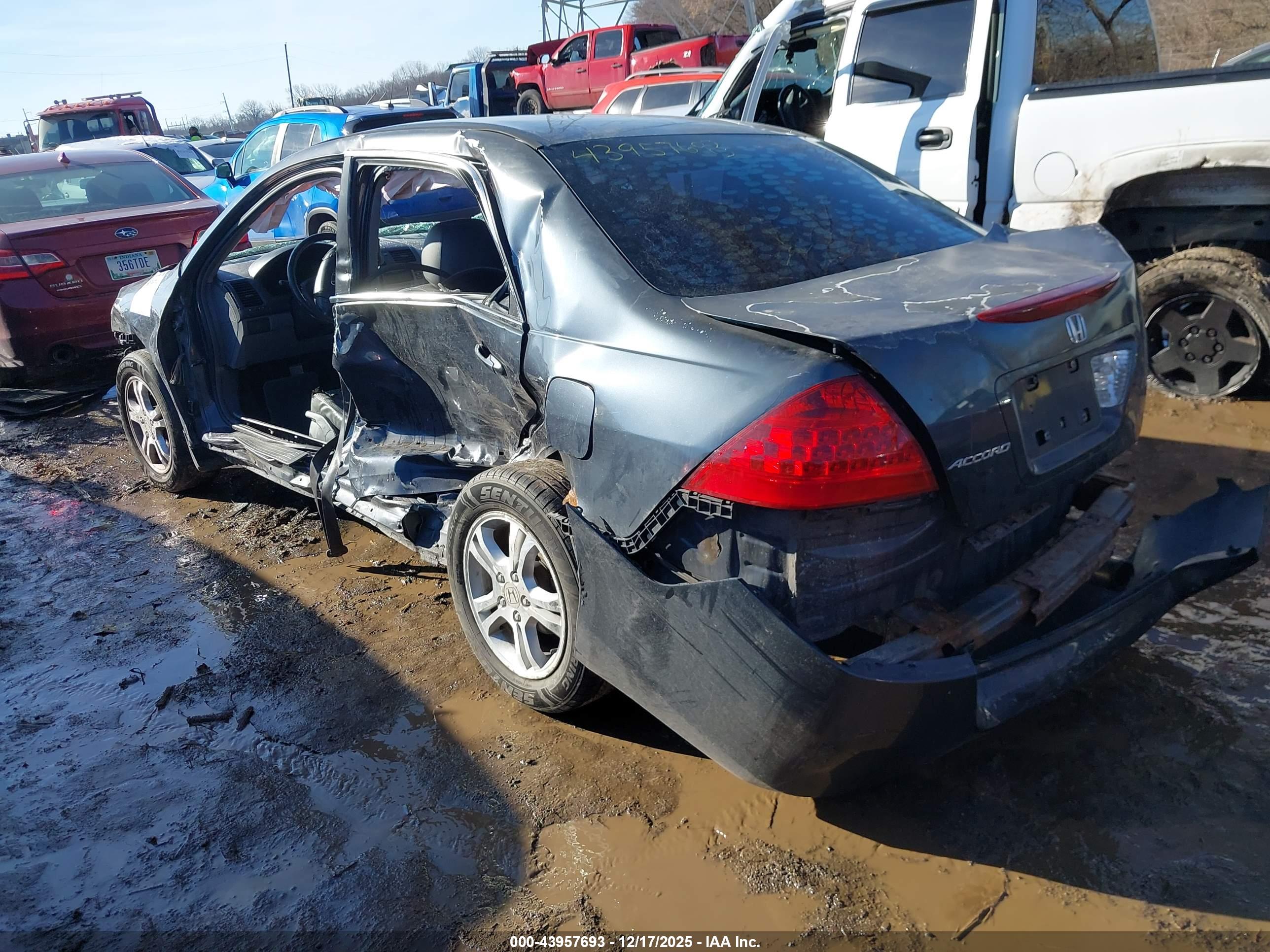 HONDA ACCORD image 3