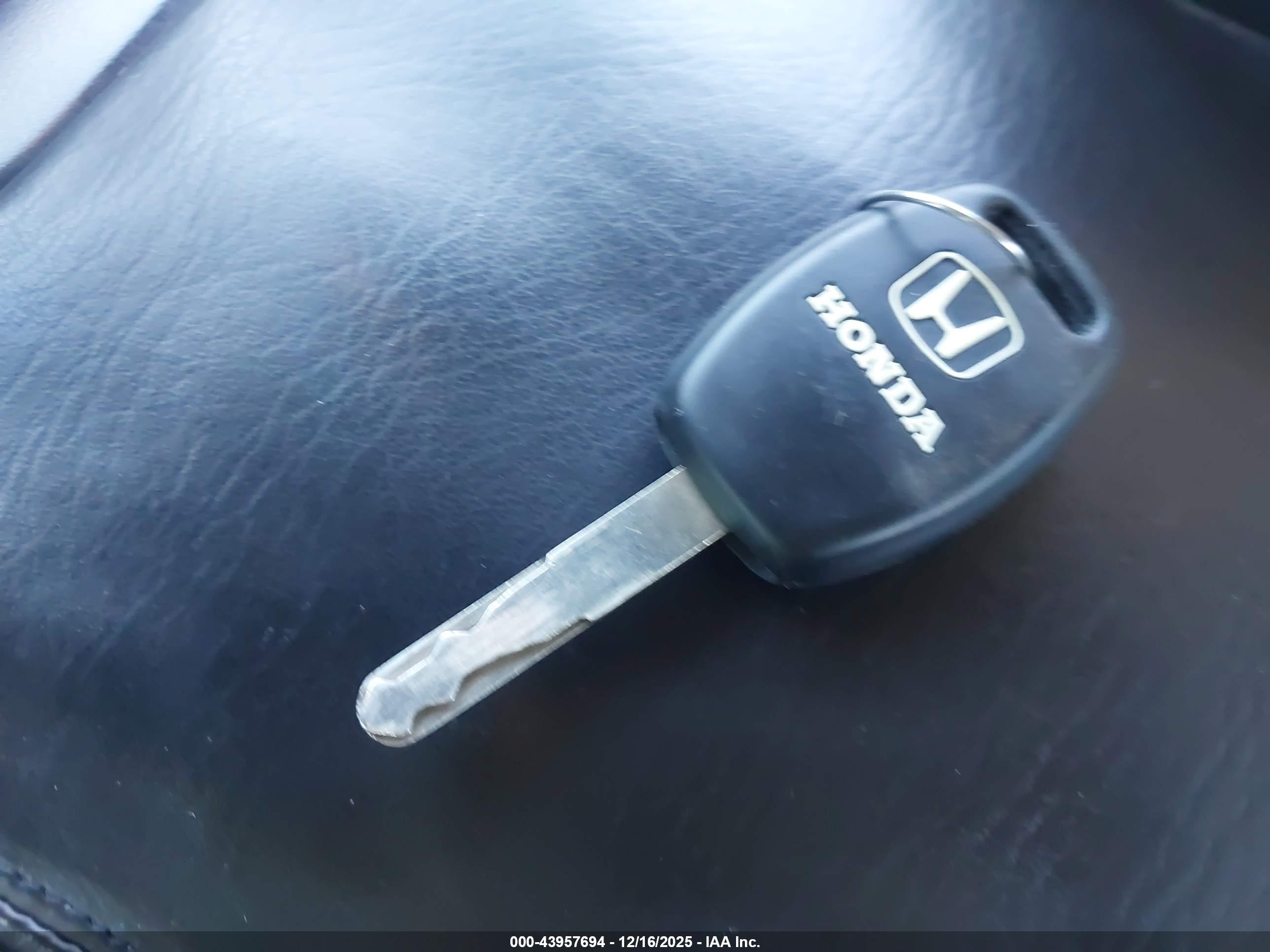 HONDA ACCORD image 11