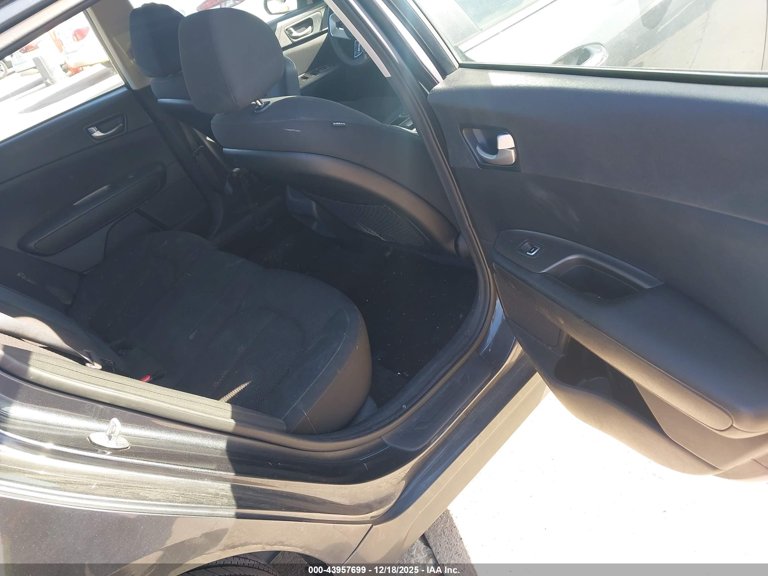 KIA OPTIMA image 8