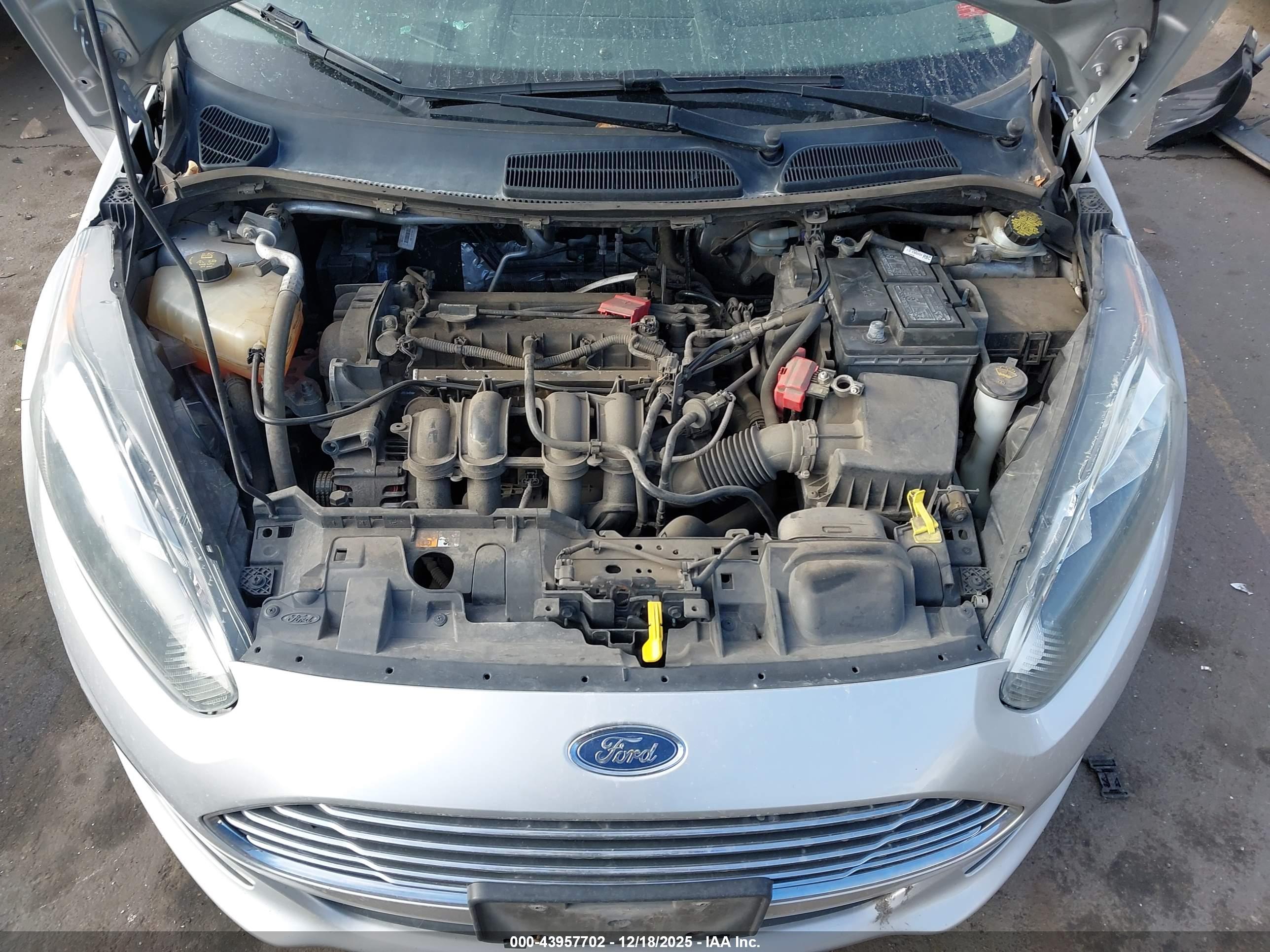 FORD FIESTA image 10