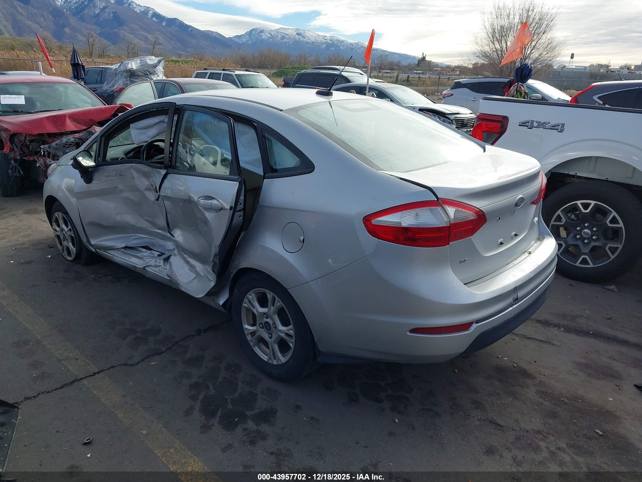 FORD FIESTA image 3