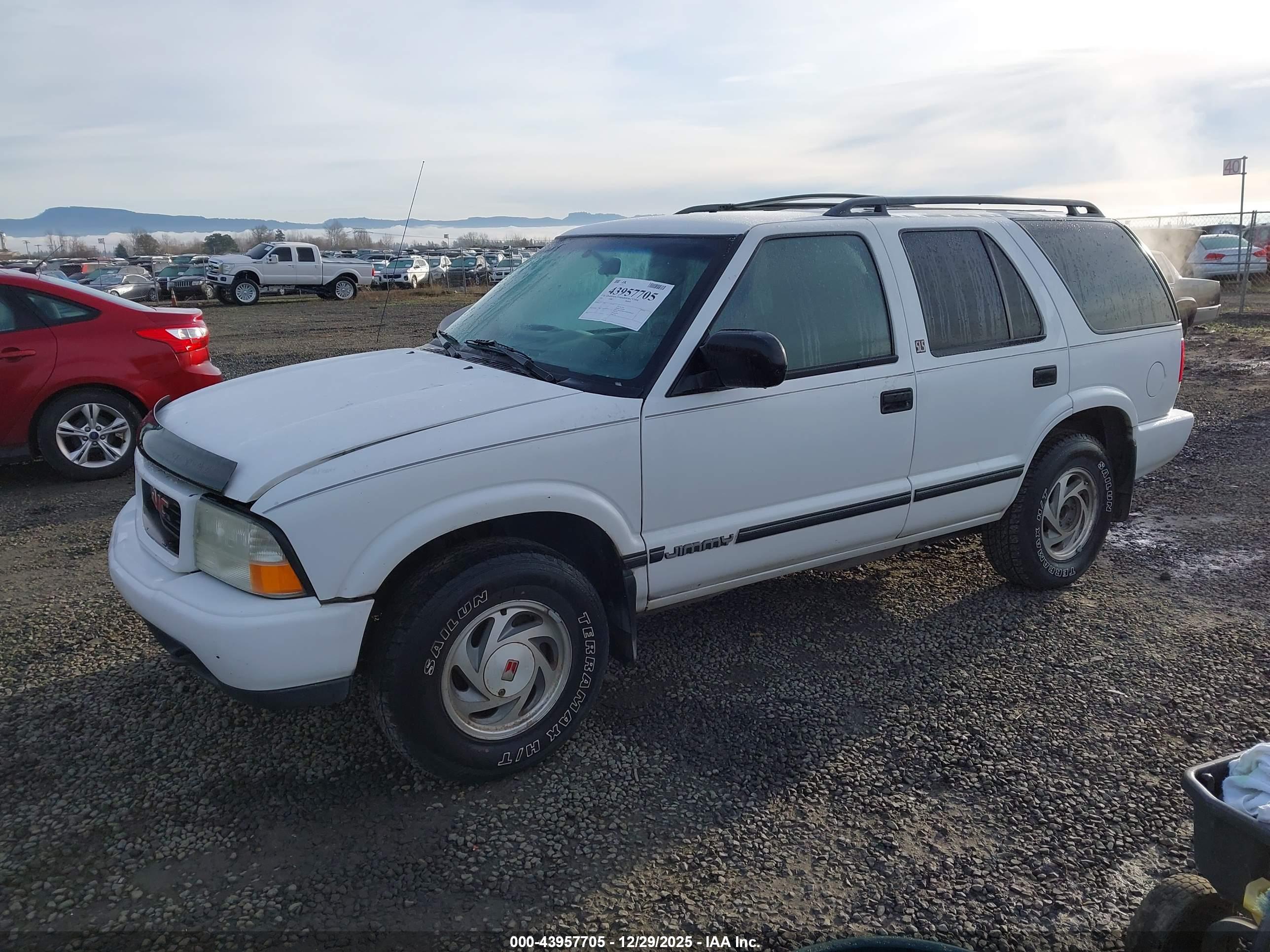 GMC JIMMY image 2