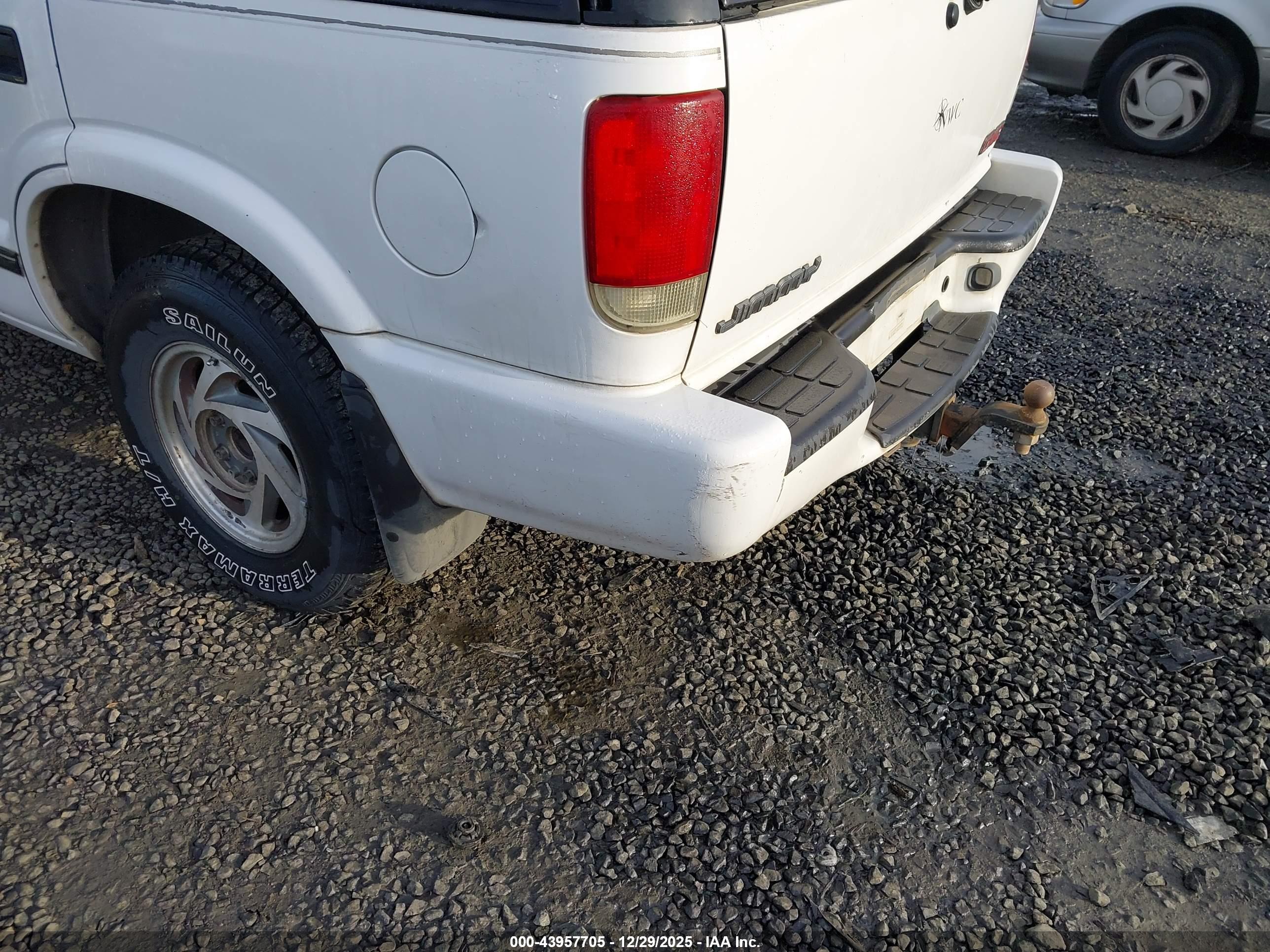 GMC JIMMY image 6