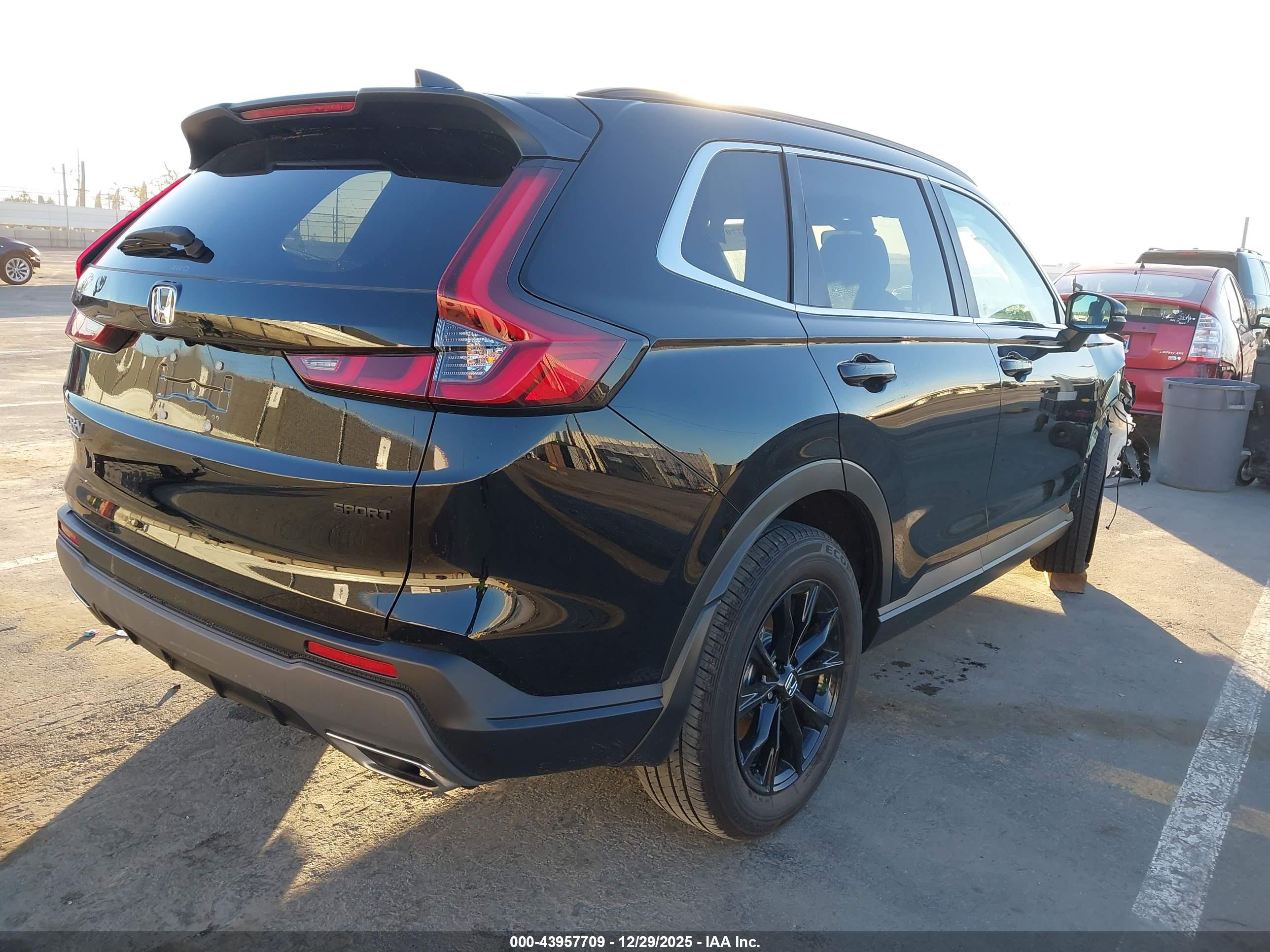 HONDA CR-V image 4