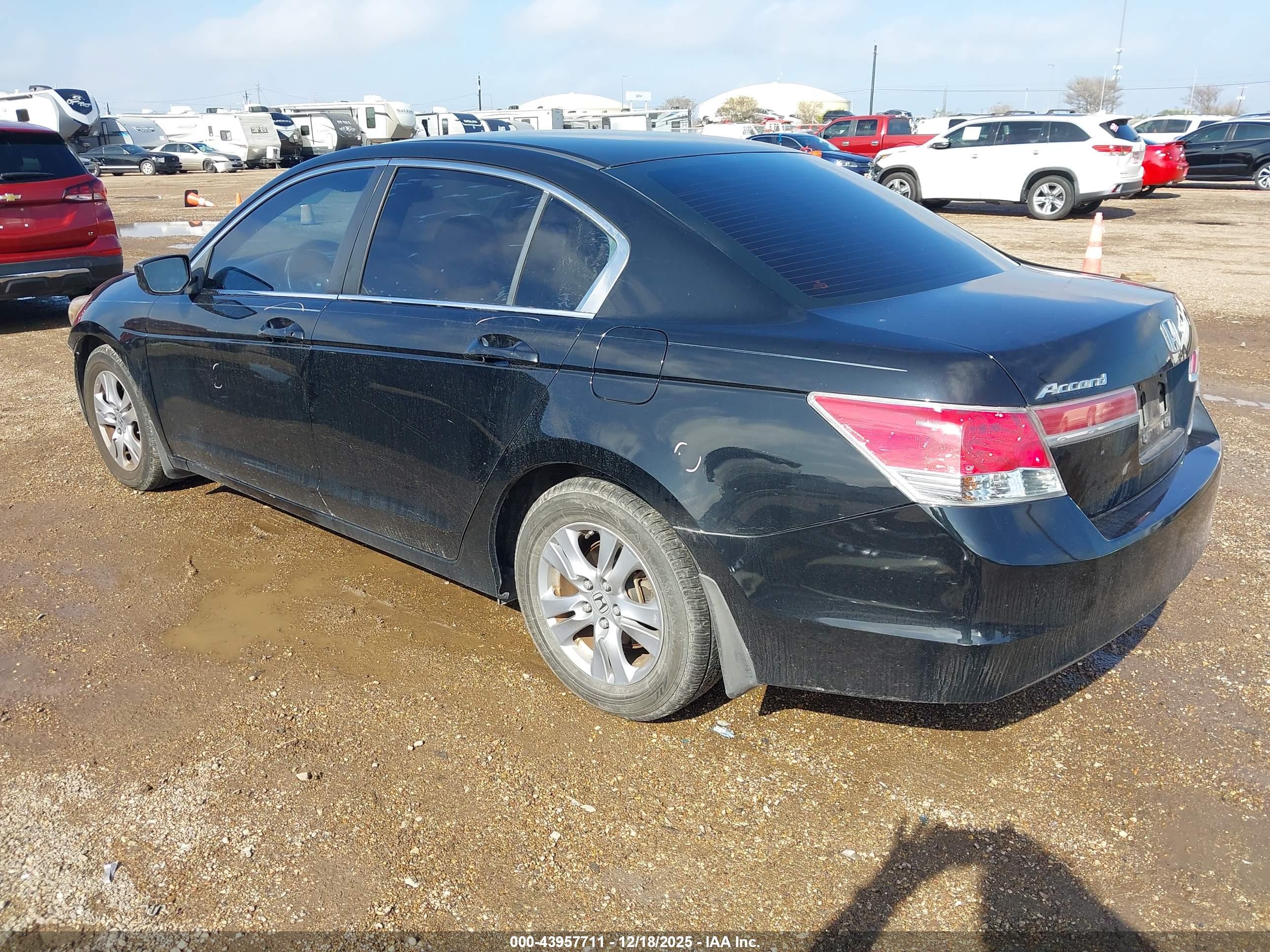 HONDA ACCORD image 3