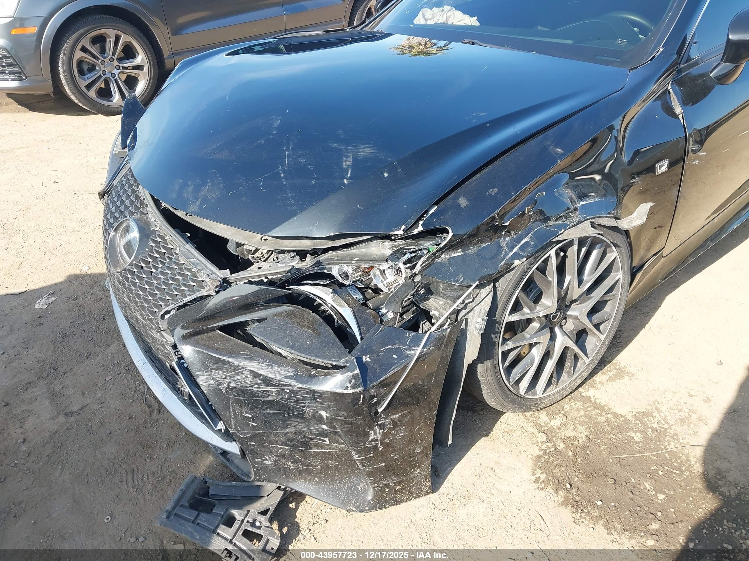 LEXUS RC image 6