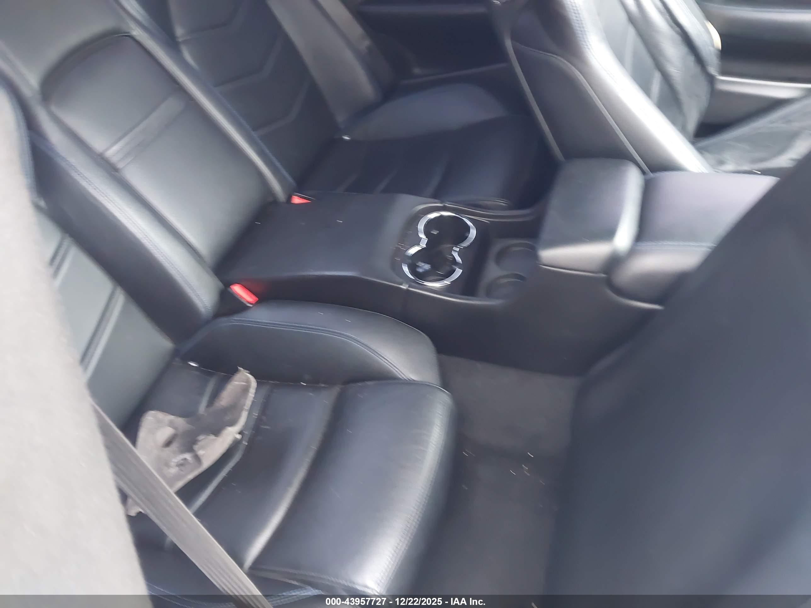 MASERATI GRANTURISMO image 8